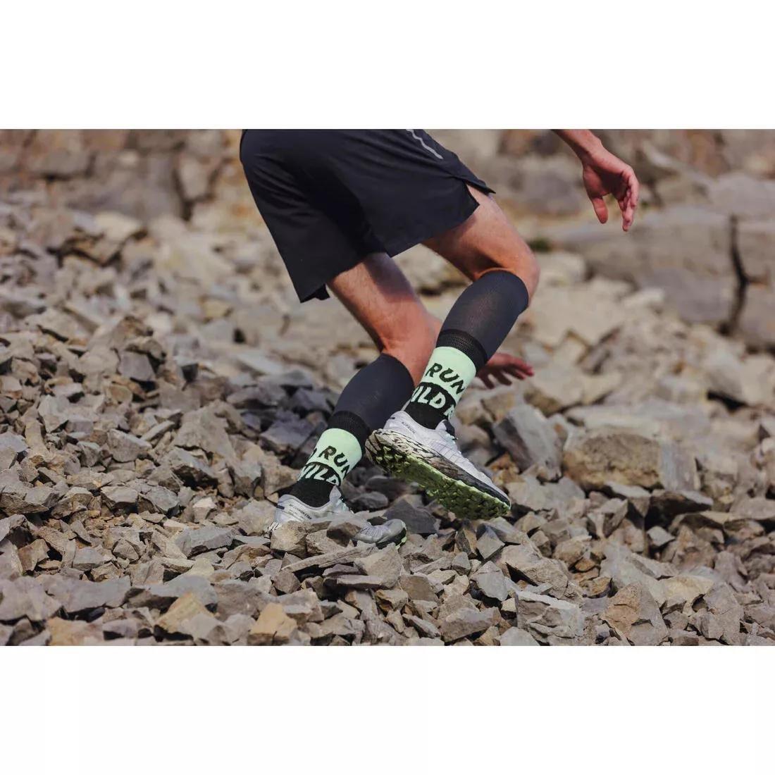 Running Compression Sleeves - Kiprun 500, Black, No Color, large image number 9