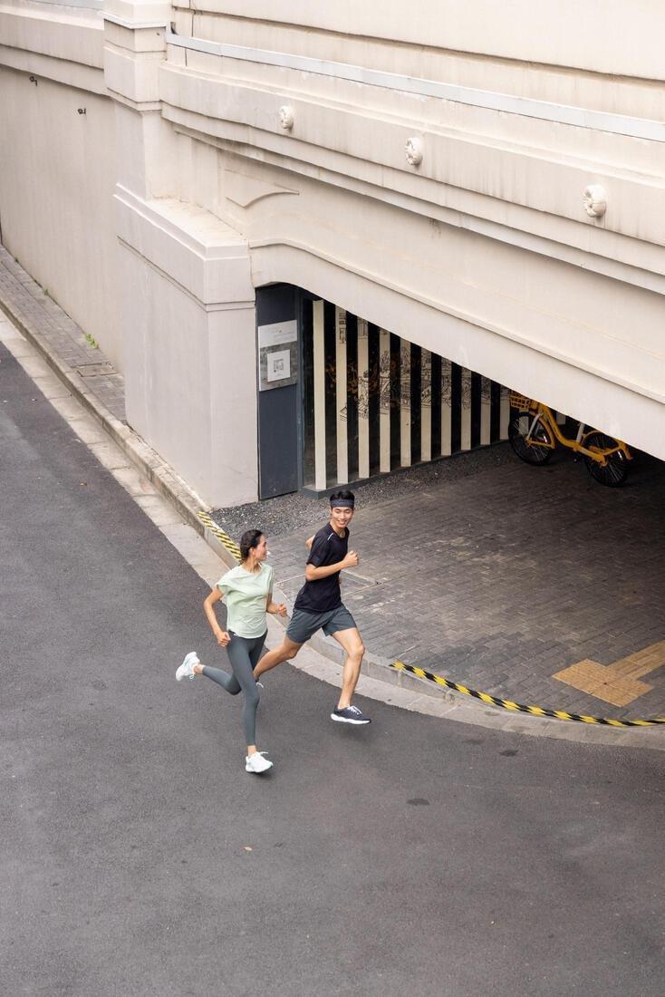 Men Breathable Running T-Shirt - Dry+, Black, No Color, large image number 3