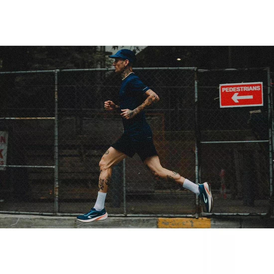 Men Breathable Running T-Shirt - Kiprun Run 500, Blue, No Color, large image number 8