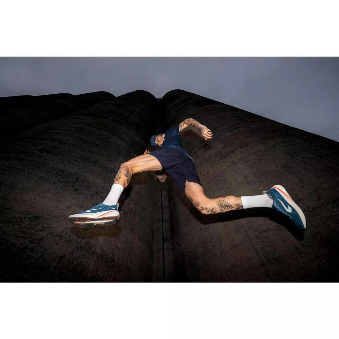 Men Breathable Running T-Shirt - Kiprun Run 500, Blue, No Color, large image number 10