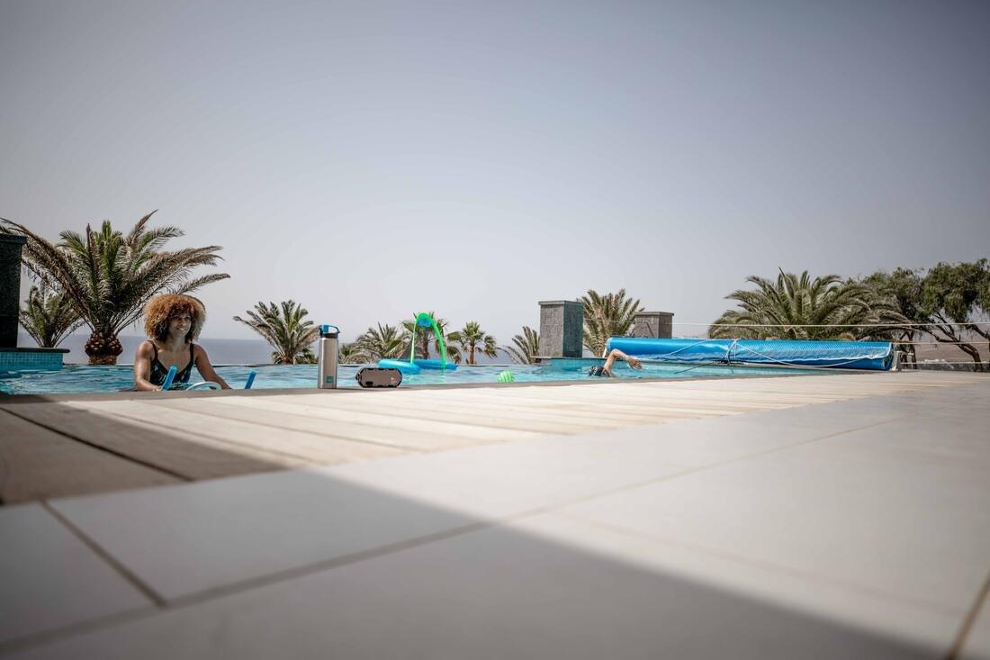 TEAL BLUE Large 92 cm inflatable printed pool ring with comfort grips, No Color, large image number 5