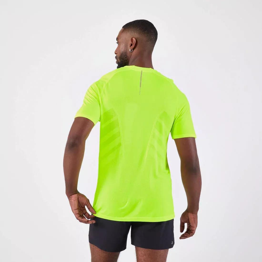 FLUO ACID YELLOW Men's KIPRUN Run 500 Comfort seamless running T-shirt, No Color, large image number 3