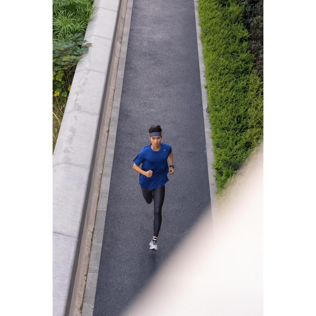 Men Comfort Seamless Running T-Shirt - Kiprun Run 500, Green, No Color, large image number 8