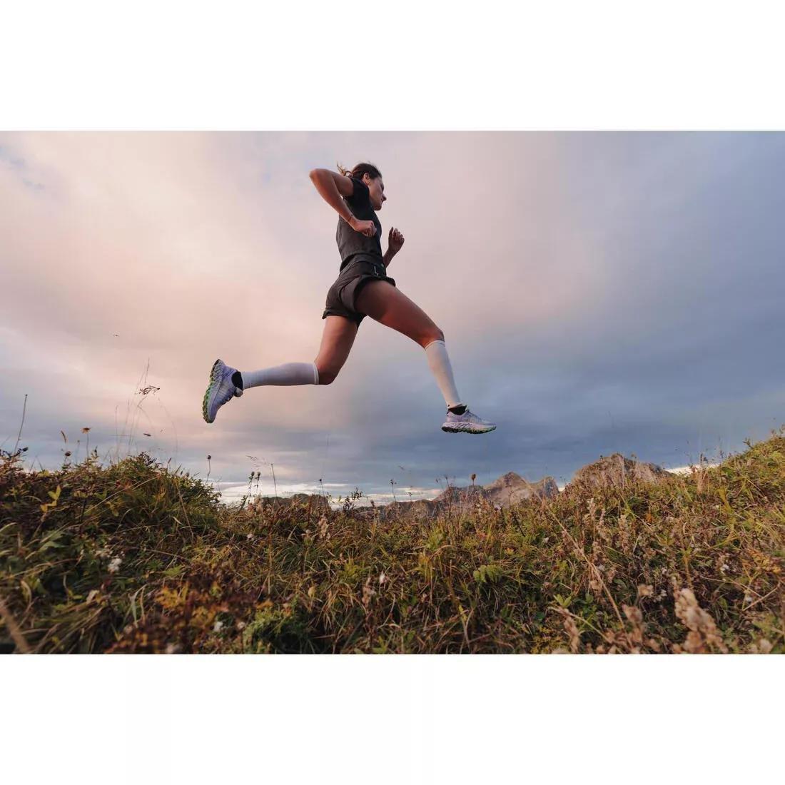 Women Seamless Running&Trail Running T-Shirt - Kiprun Run 500 Comfort Slim, Purple, No Color, large image number 10