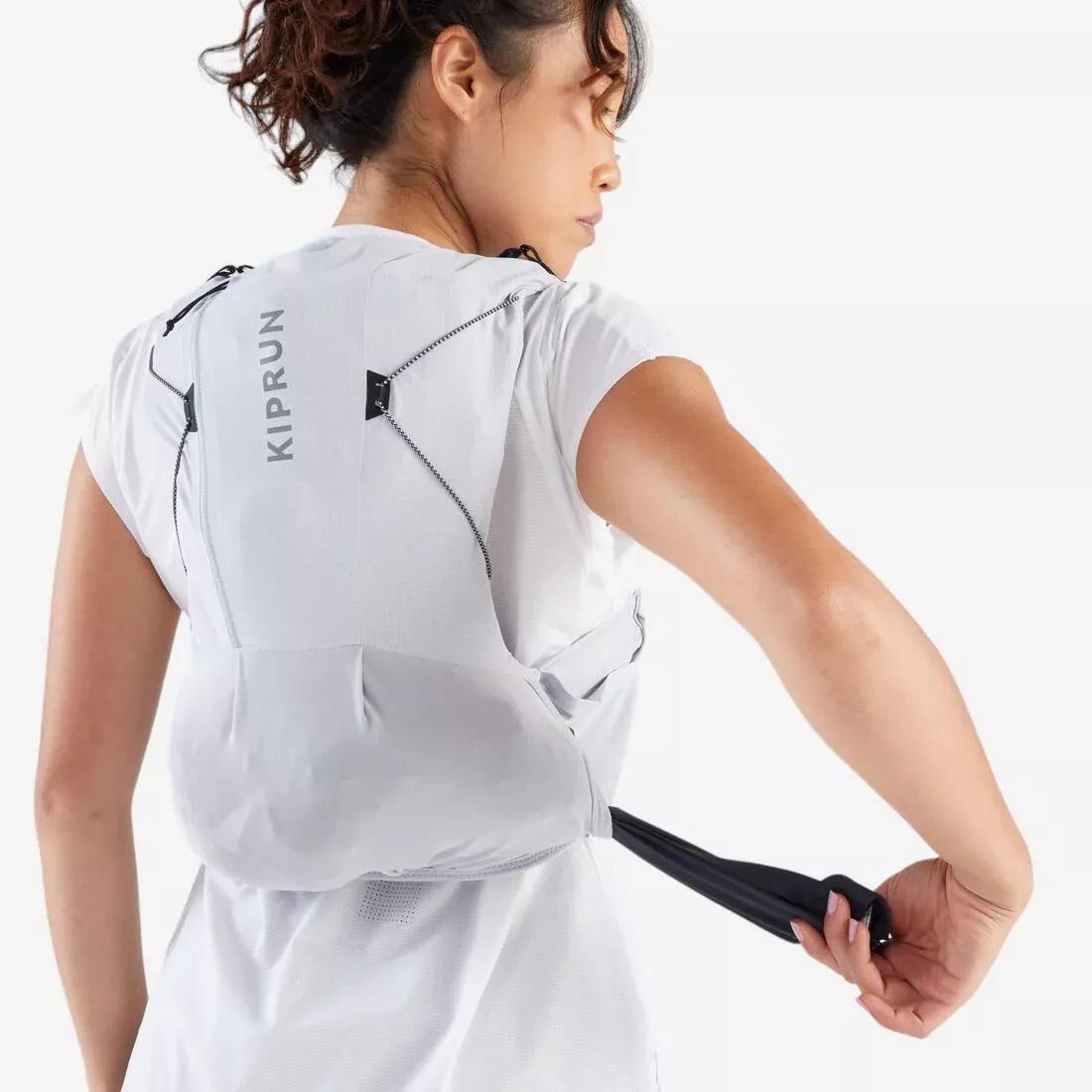 SMOKED BLACK 10 L BLACK UNISEX TRAIL RUNNING BAG - SOLD WITH 1 L WATER BLADDER, No Color, large image number 8