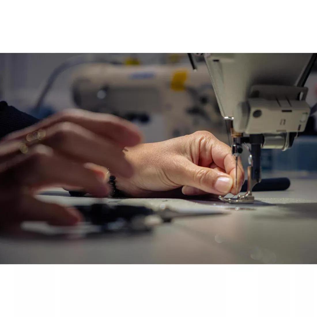 Unisex Trail Running Bag 1L Water Bladder Included - KIPRUN 500 8L, Grey, No Color, large image number 4