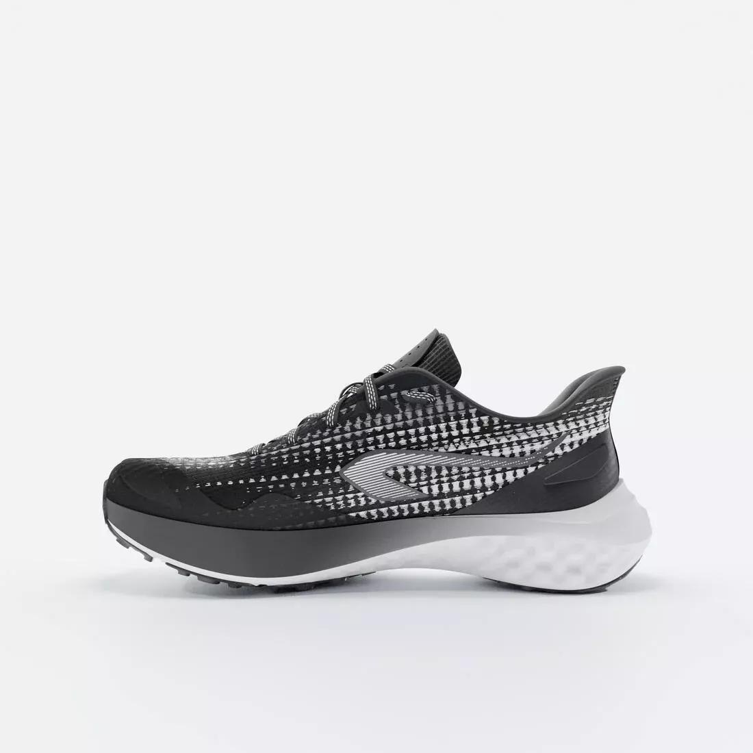 Kids Unisex Fast Running Shoes - Kiprun K500, Black, No Color, large image number 2