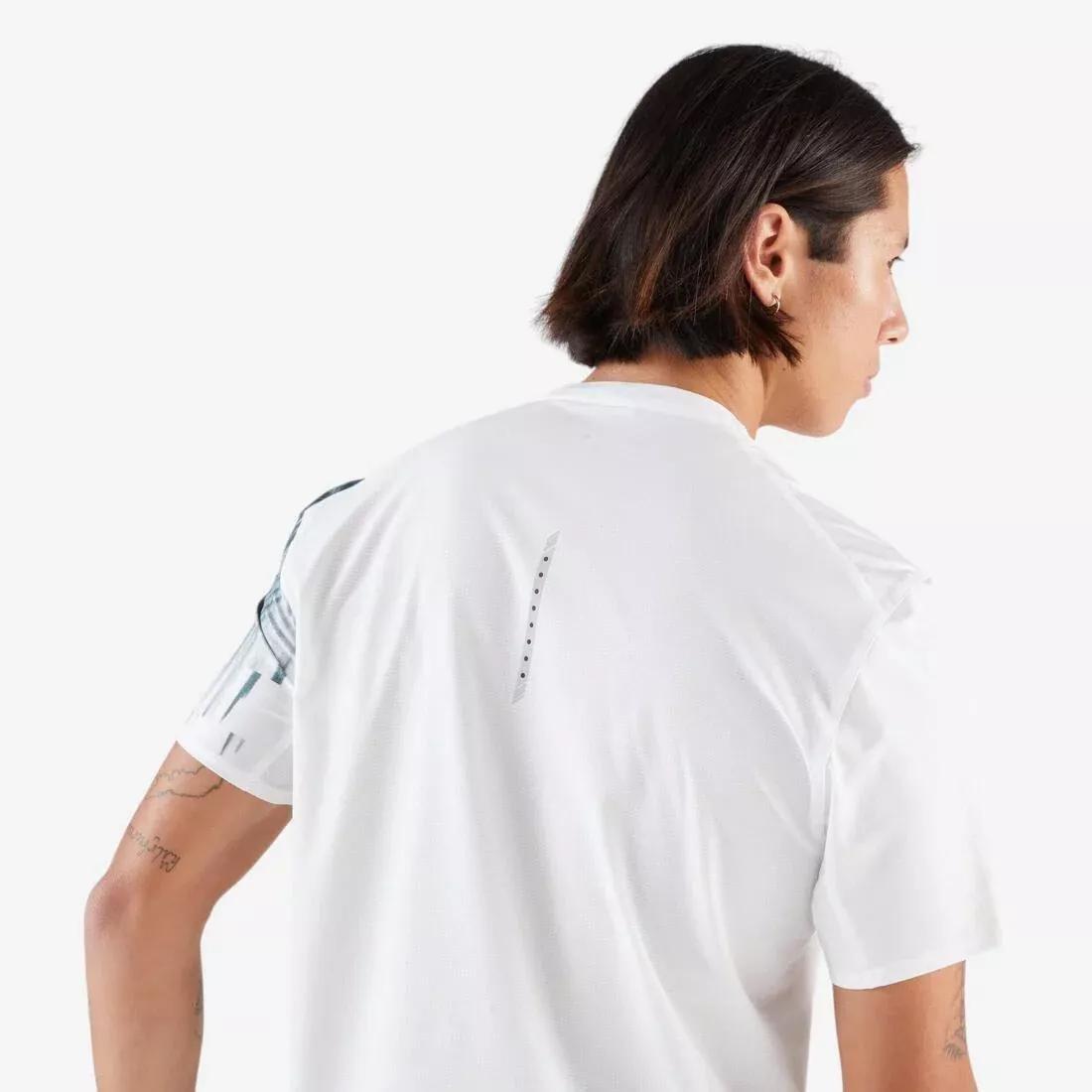 Men Long-Distance Running T-Shirt - Kiprun Run 900, White, No Color, large image number 5