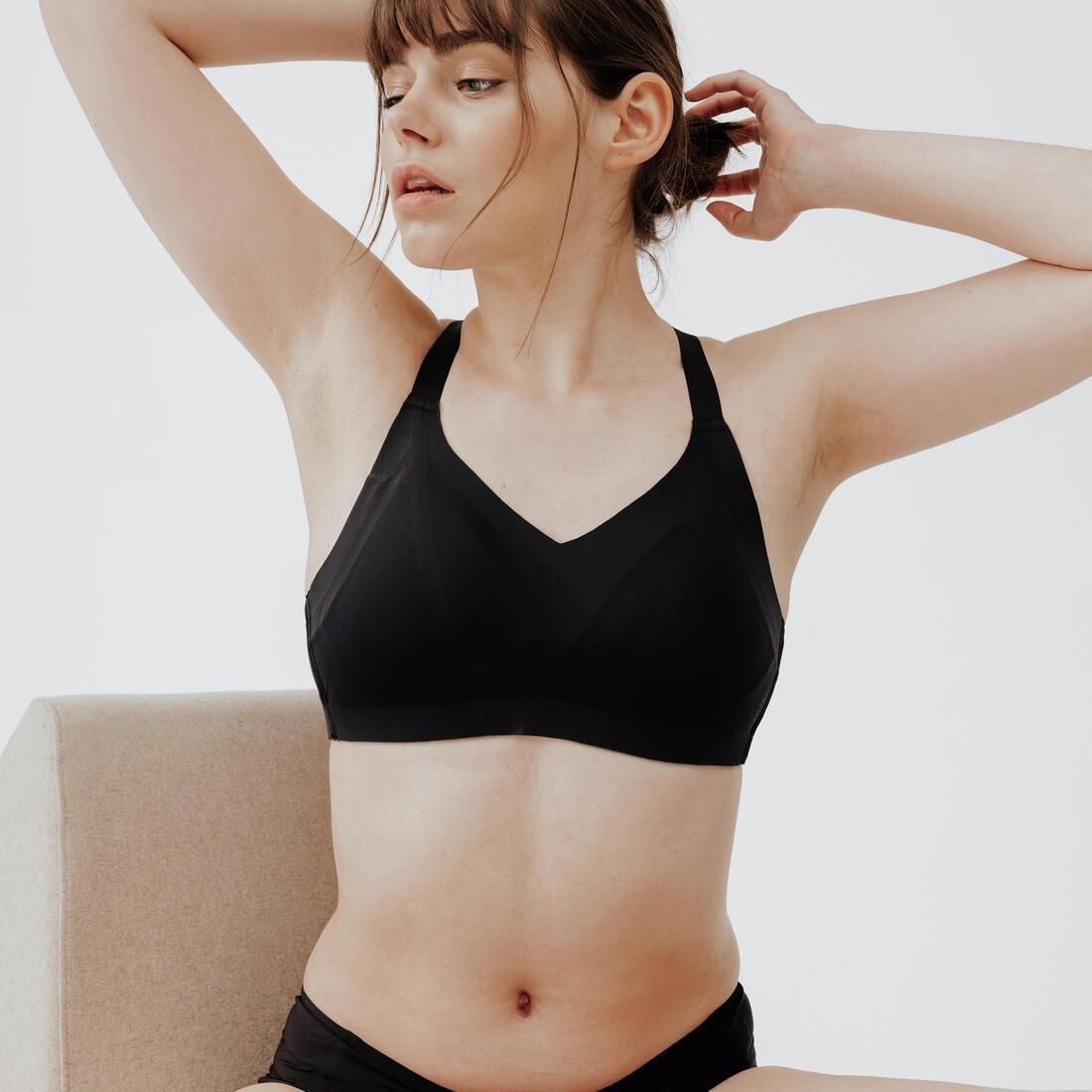 Women Invisible Sports Bra With High-Support Cups, Black, , large image number 2