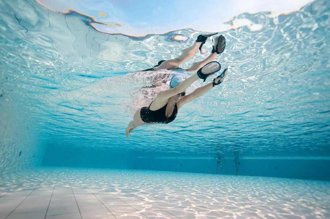 Swimming Gloves Soft 100 - Black Blue, No Color, large image number 11