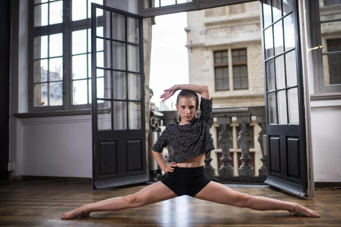 Kids Girls Modern Dance Slim High-Waisted Shorts, Black, No Color, large image number 6