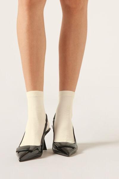 White Trim Detailed Short Socks, , large image number 0