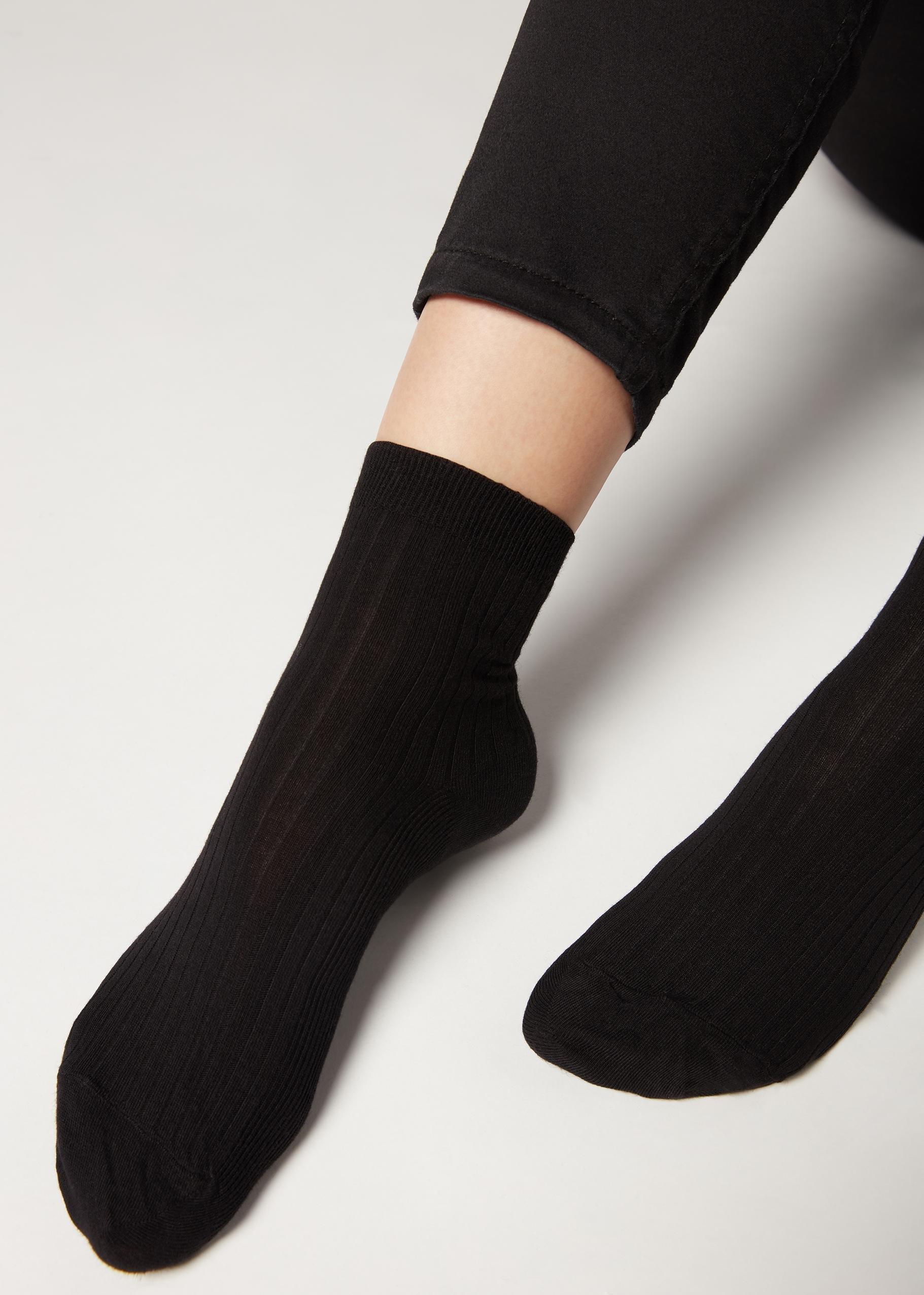 Black Short Ribbed Socks, , large image number 1