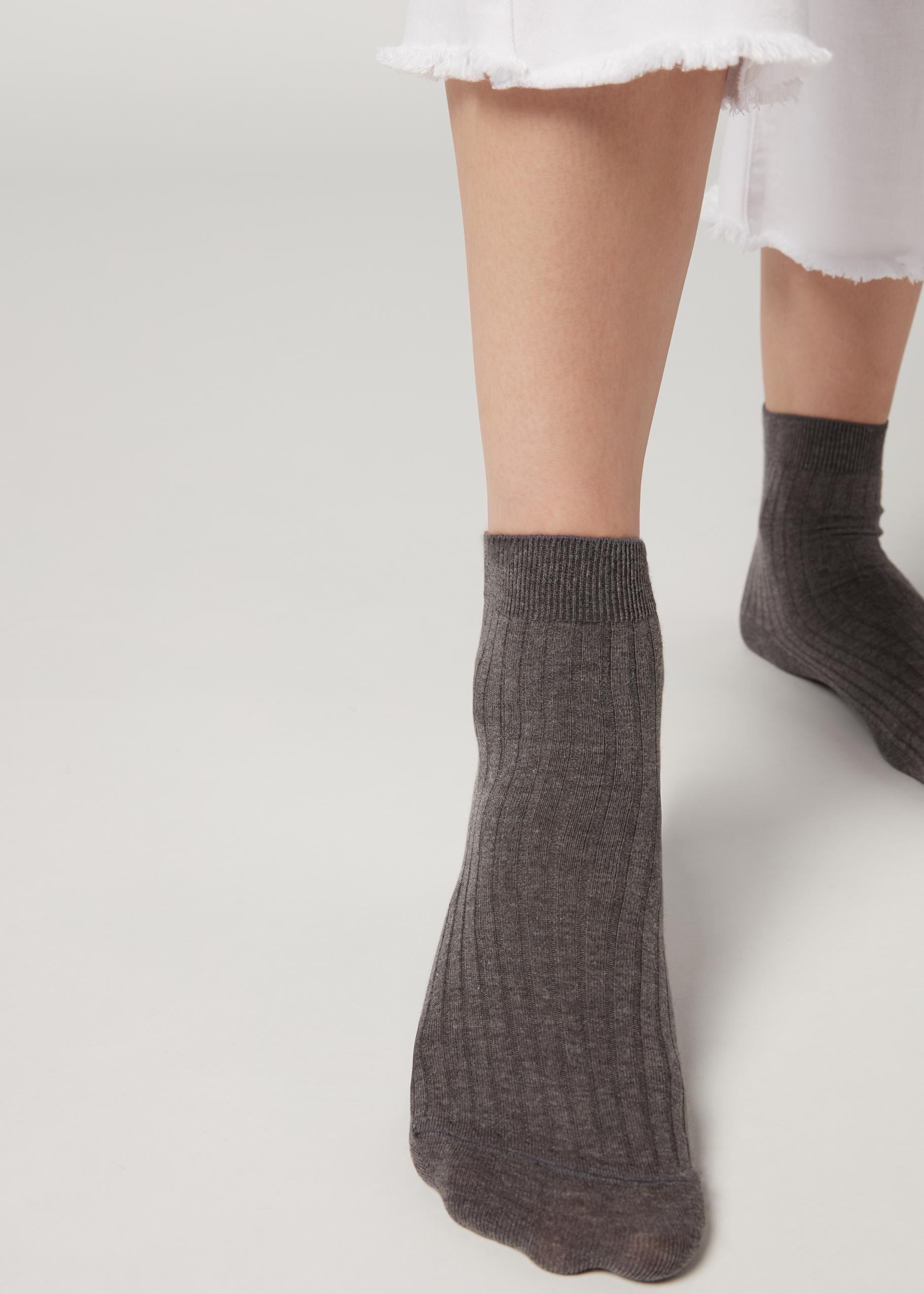 Grey Blend Short Ribbed Socks, , large image number 1