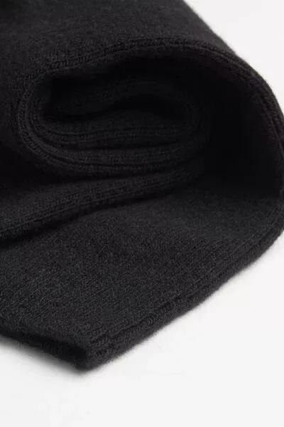 Black Short Ribbed Socks, Black, large image number 4