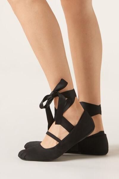 Black Invisible Ankle Socks, Black, large image number 0