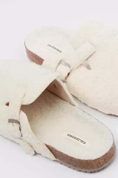 White Puffy Soft Indoor Slippers, 5501_544D, large image number 3