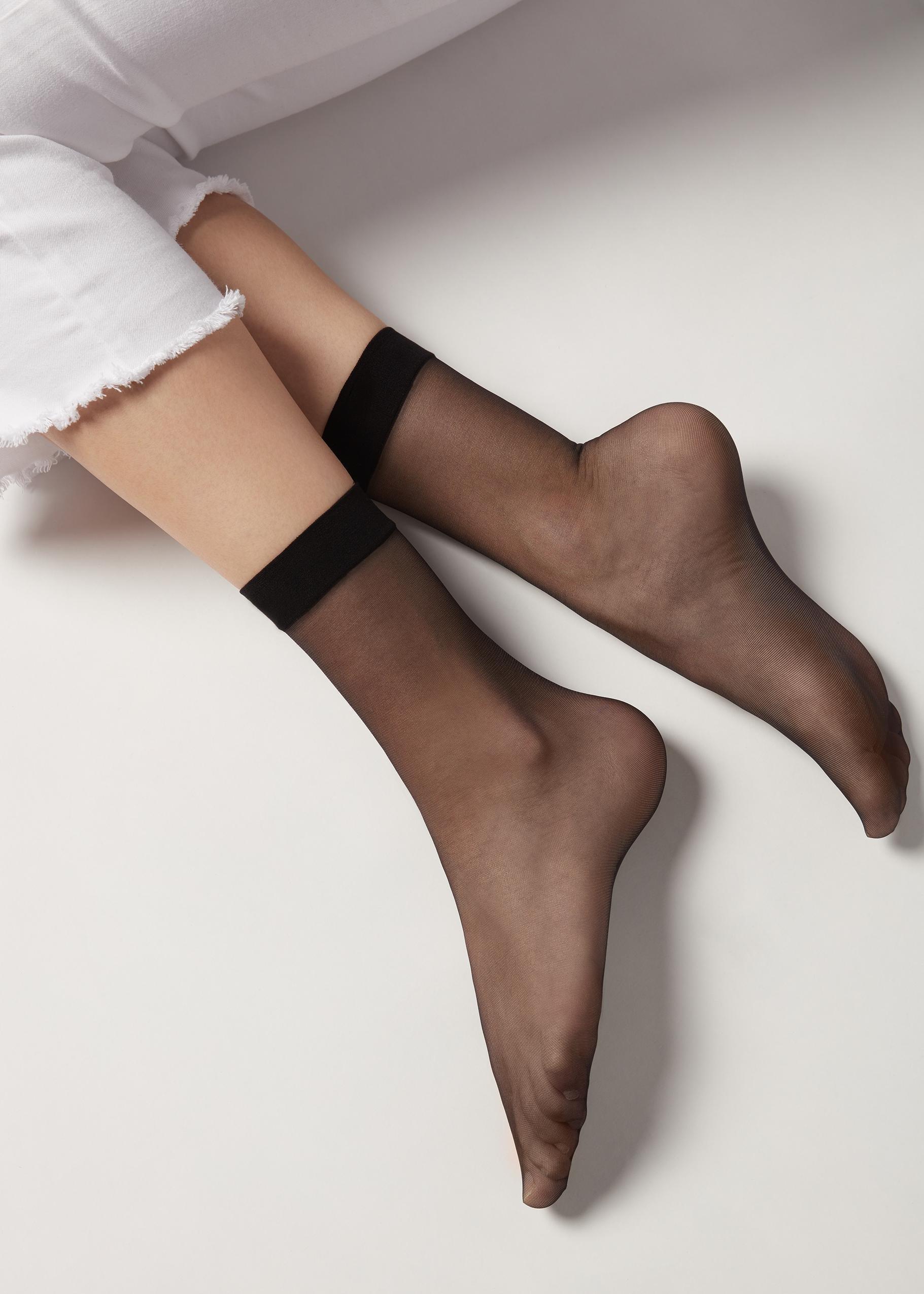 Black 8 Denier Ultra Sheer Socks, Black, large image number 0