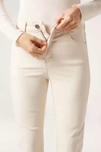 Cream Cropped Flared Jeans, 5501_5225, large image number 4