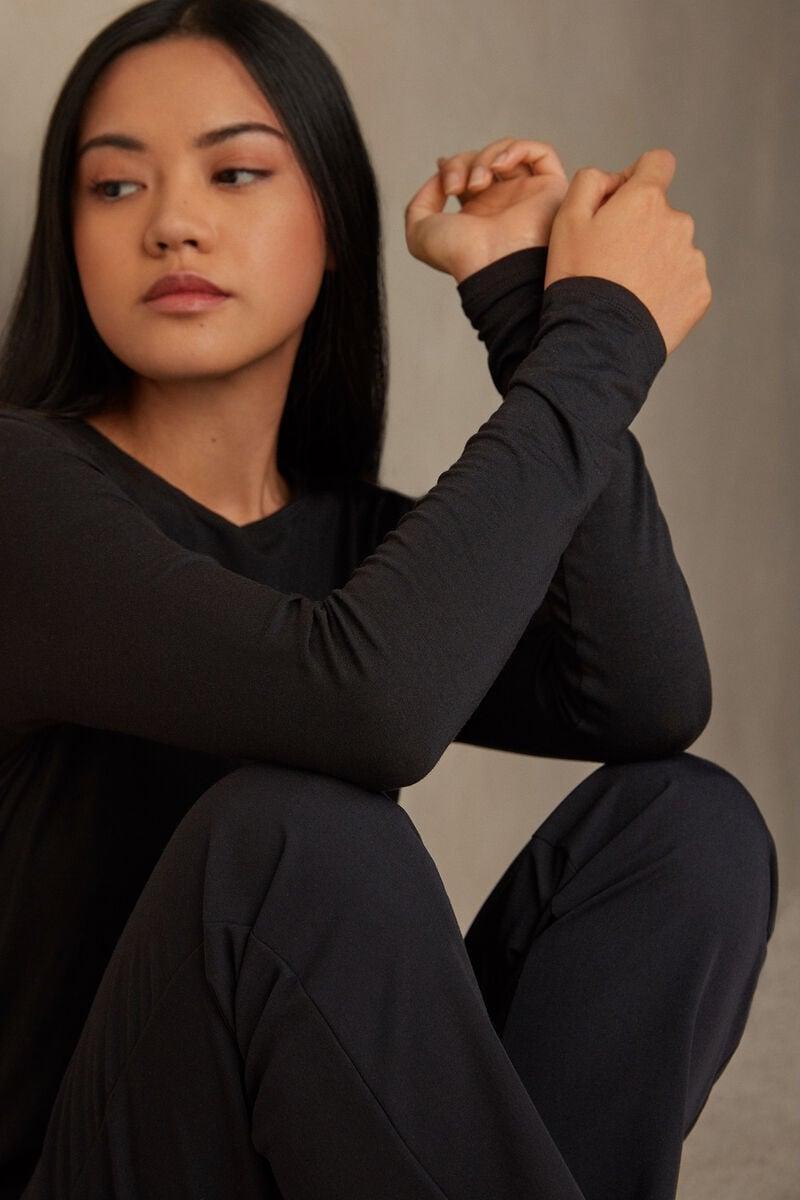 Black Long-Sleeved Crew Neck Shirt Made Of Micromodal, , large image number 1