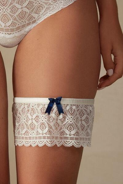 White Lace-Detailed Frilled Garter, Powder White, large image number 0