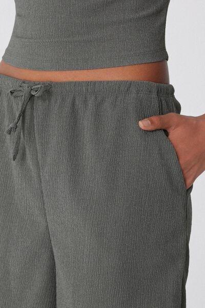 Green Crepe-Effect Shorts, 5701_732Y, large image number 3