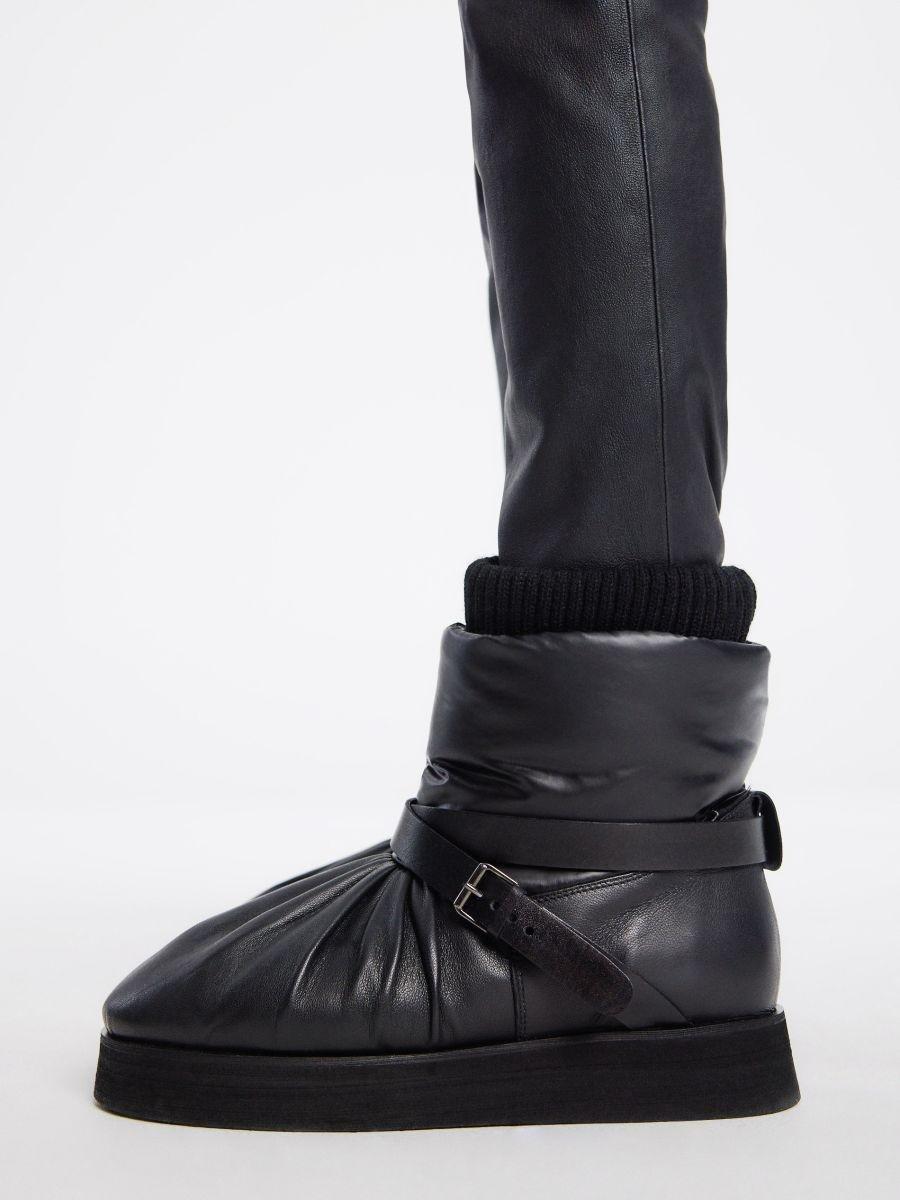Black Leather Snow Boots, Black, large image number 0