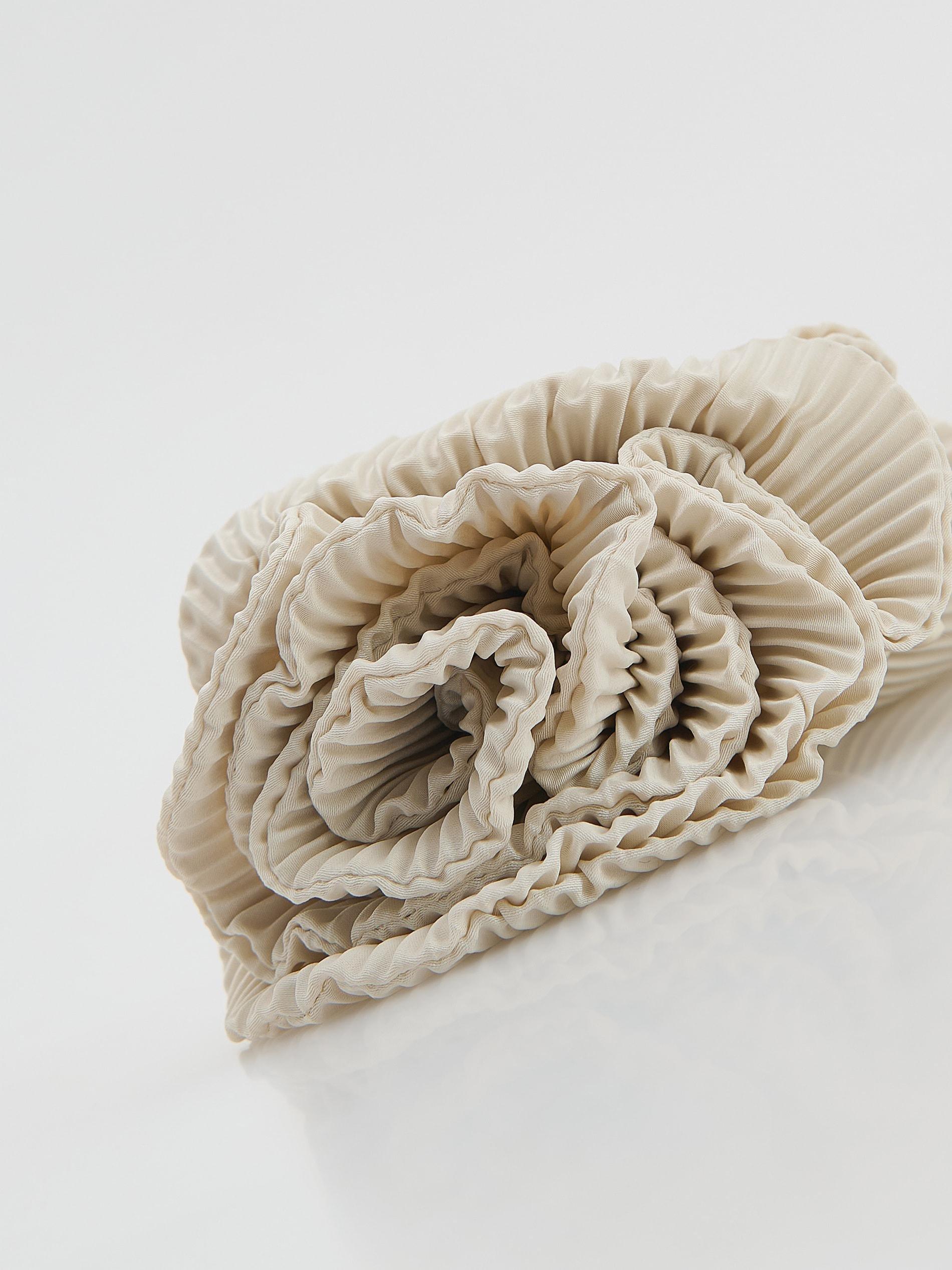 HAIR-CLIP CREAM, Ivory, large image number 2