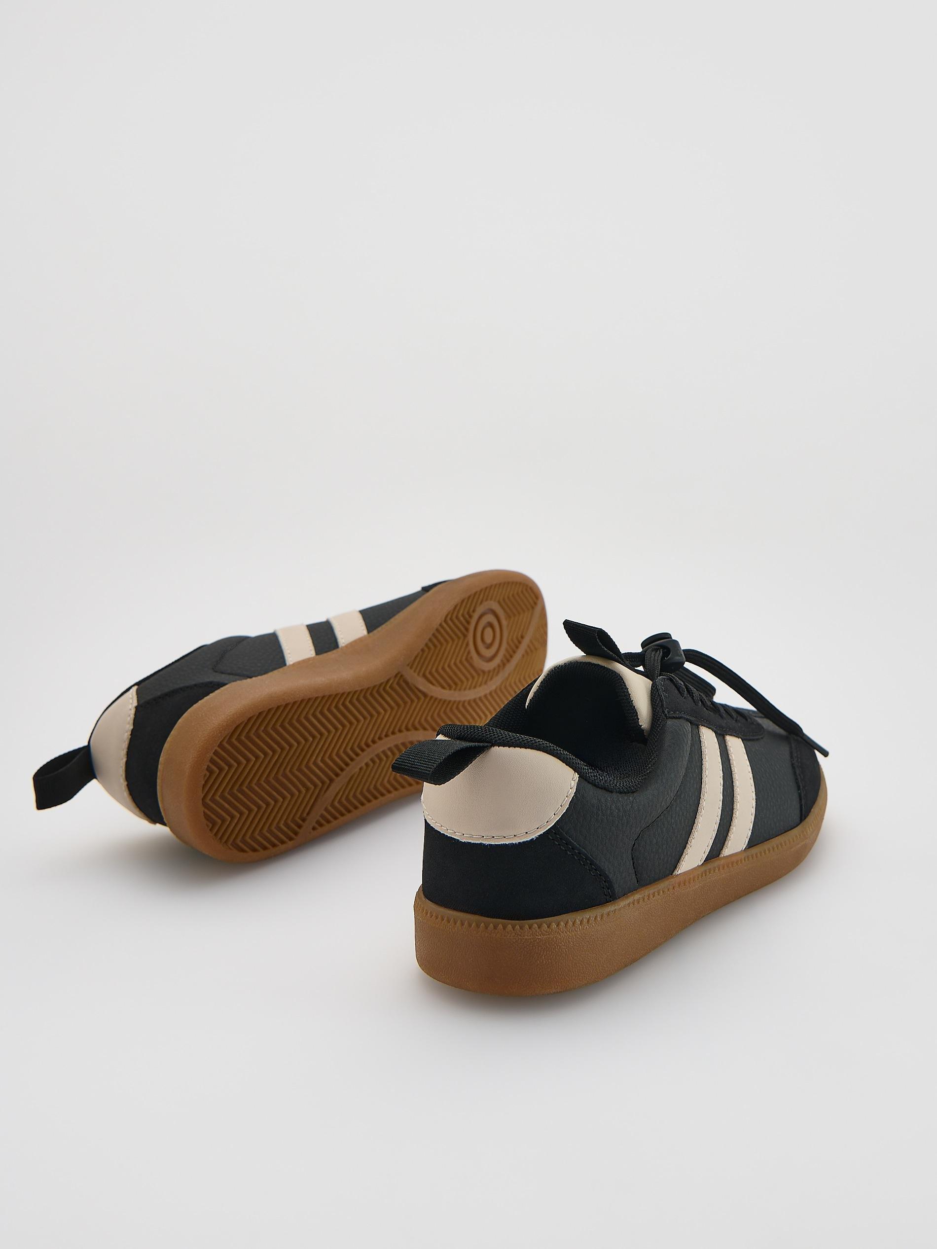 Black Classic Trainers, Black, large image number 2