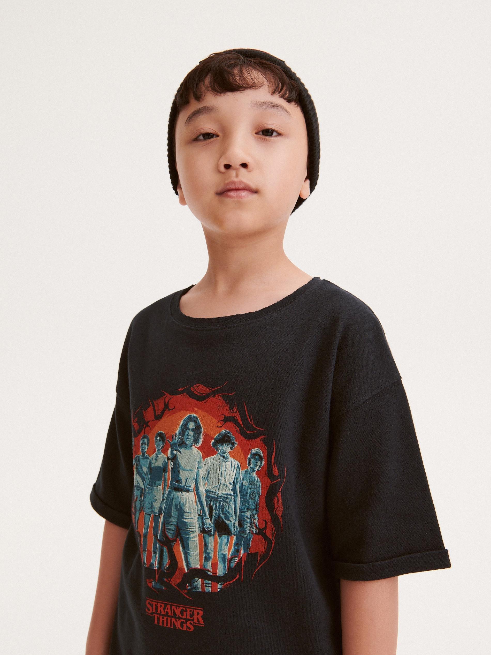 Black Stranger Things T-Shirt, , large image number 1