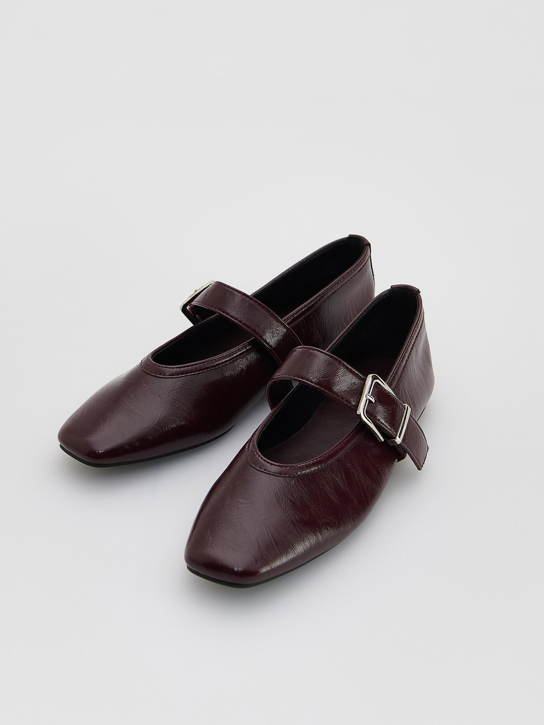 Maroon Leather Ballerinas With Strap, Burgundy, medium