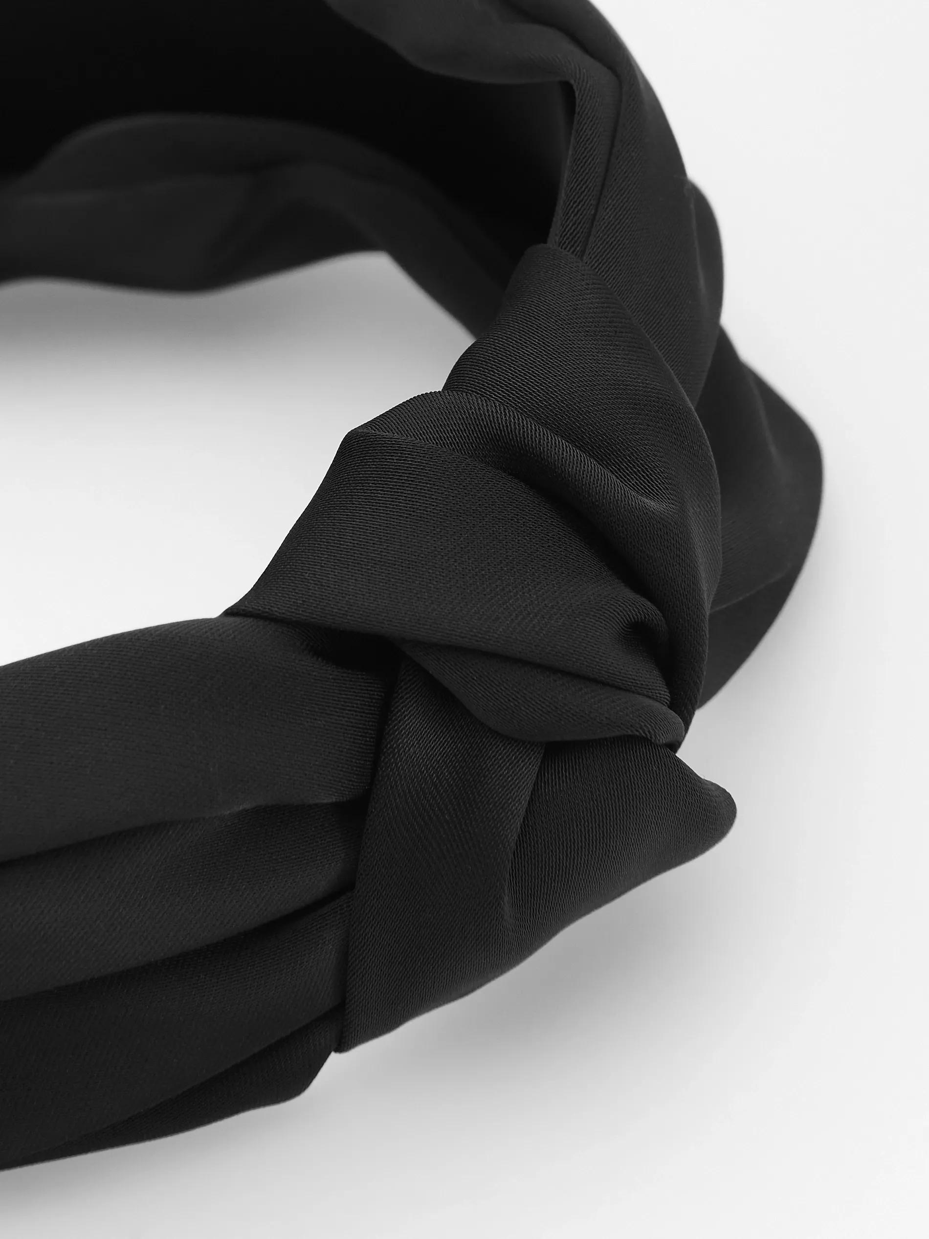 Black Ribbon, Black, large image number 1