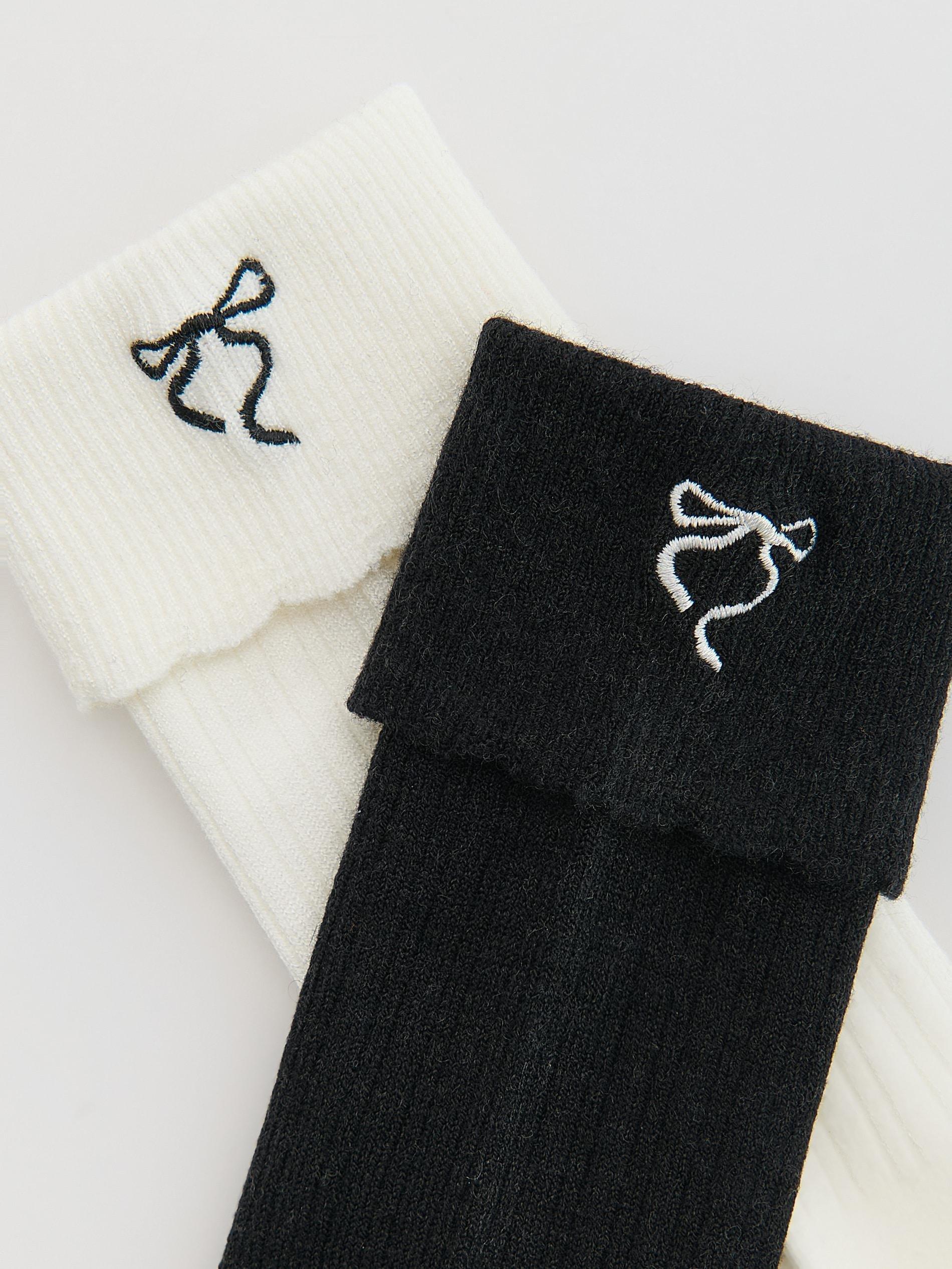 Cream Socks, Ivory, medium