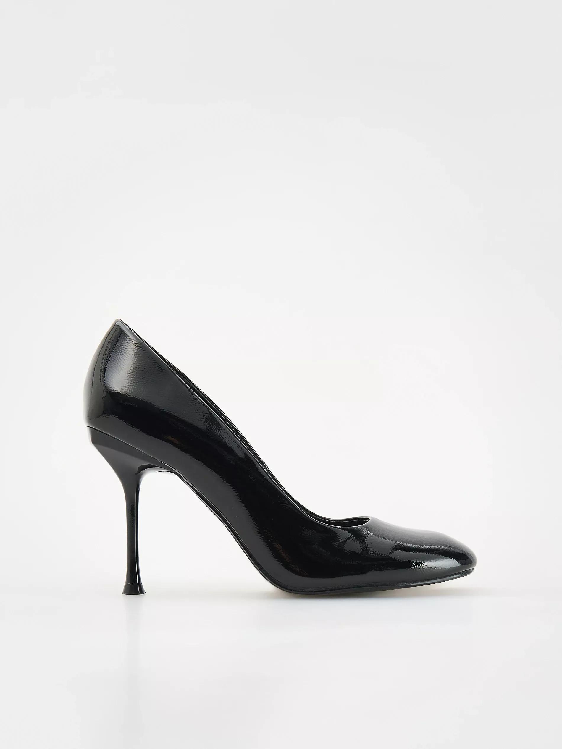 Black Round Toe Pumps, , large image number 3
