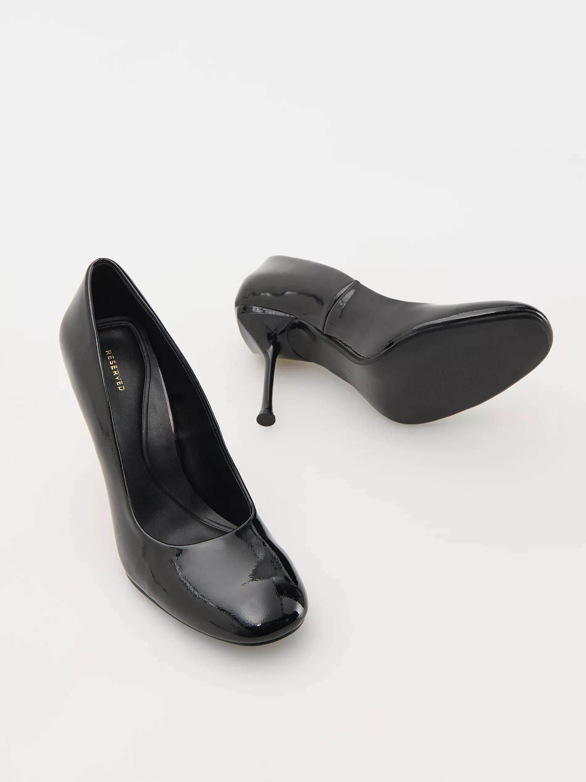 Black Round Toe Pumps, , large image number 9
