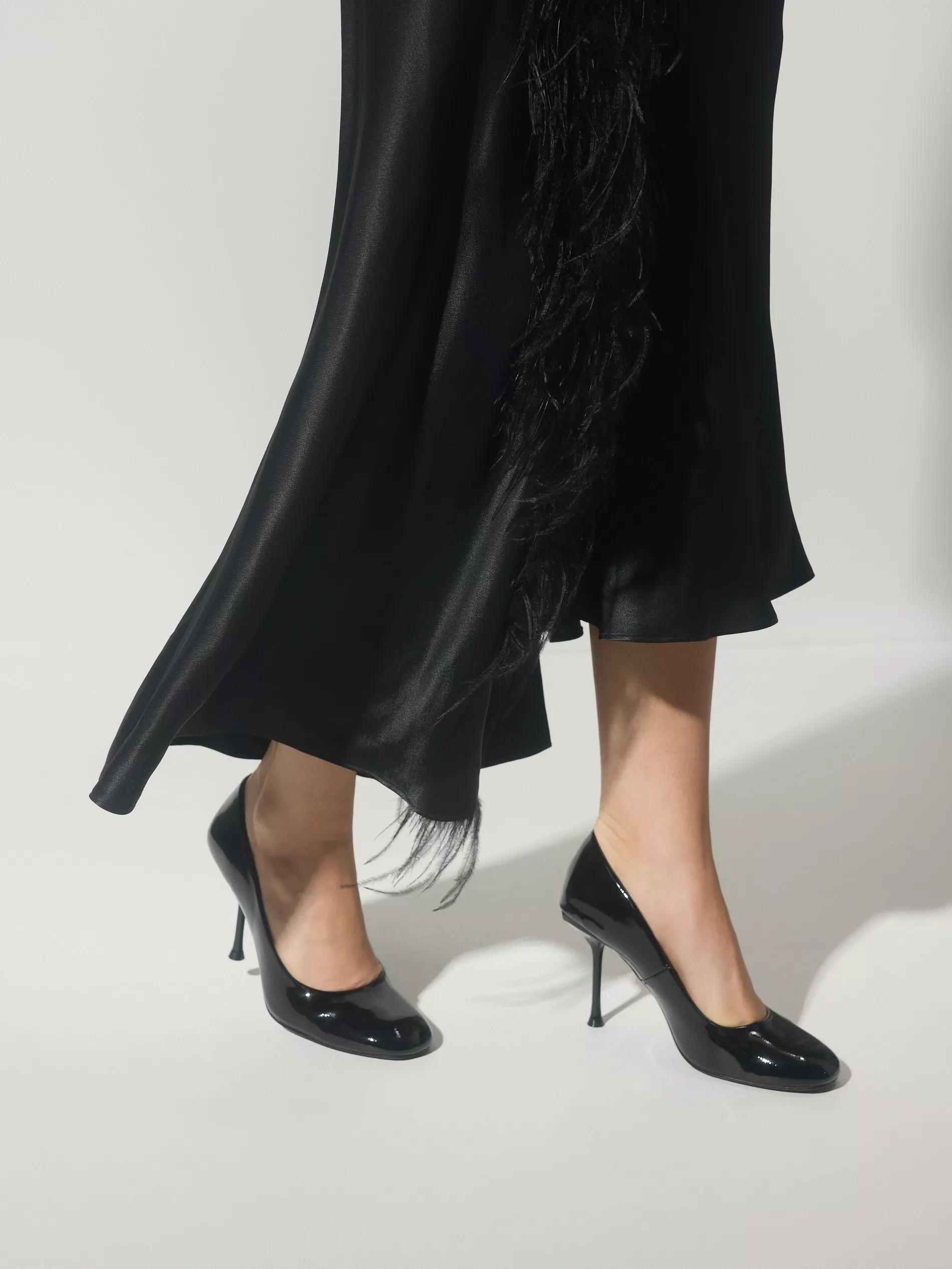 Black Round Toe Pumps, , large image number 11