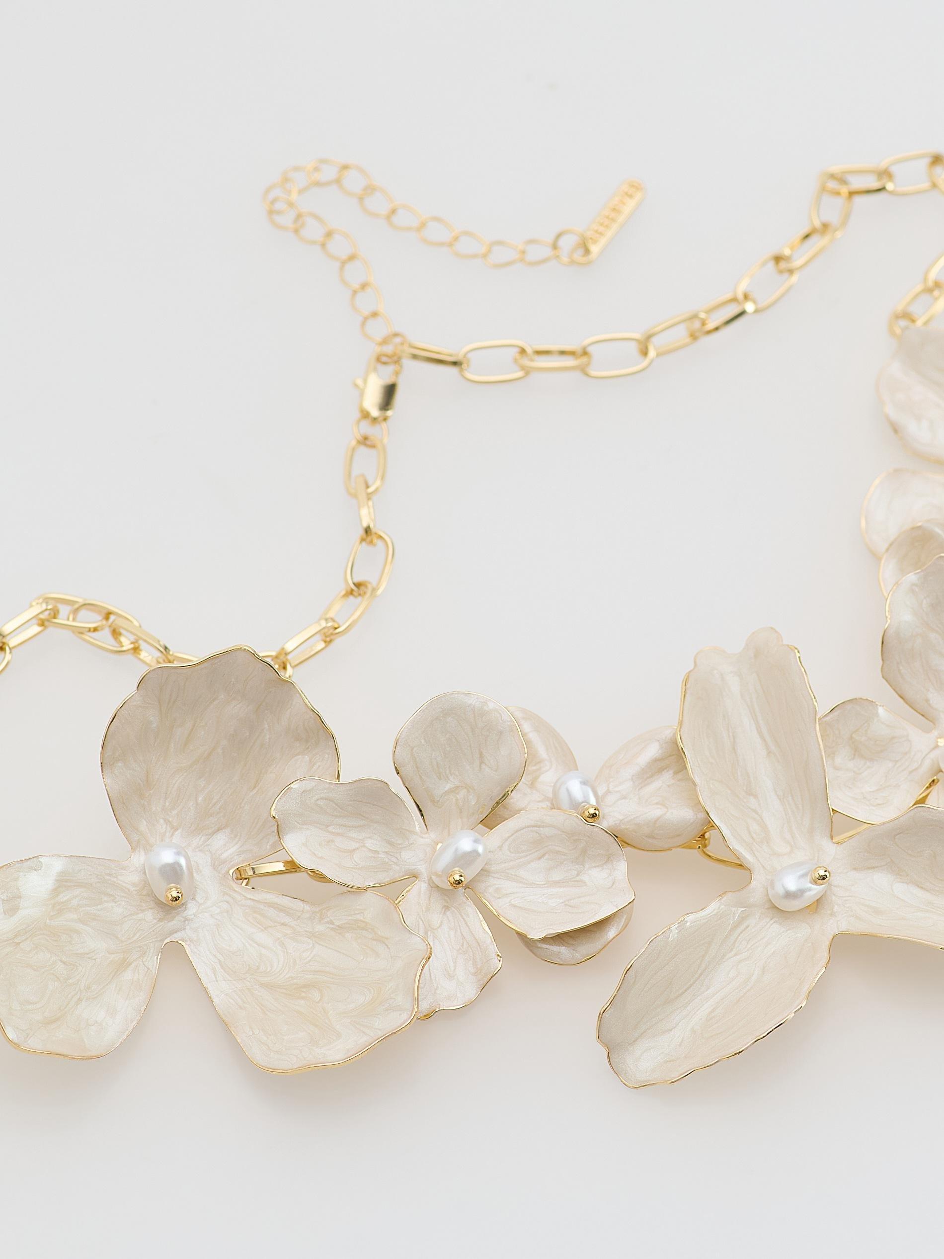 Cream Necklace, Ivory, large image number 1