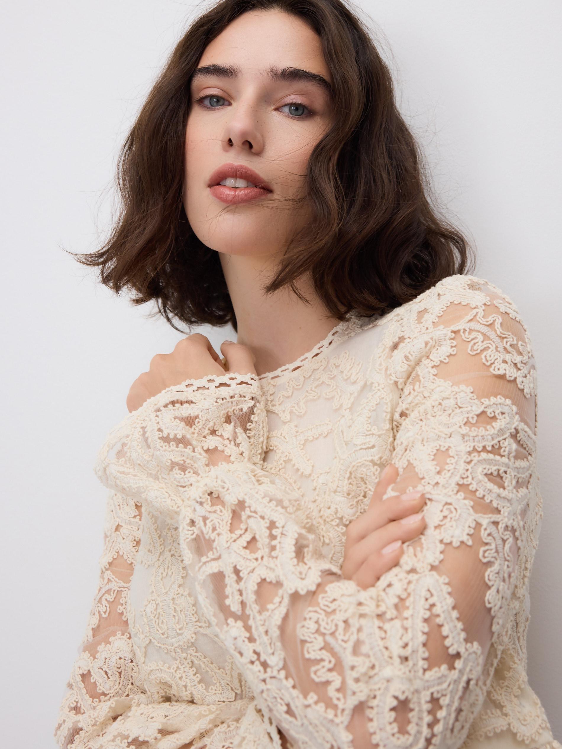 Cream Blouse With Embroidery Detailing, Ivory, large image number 4