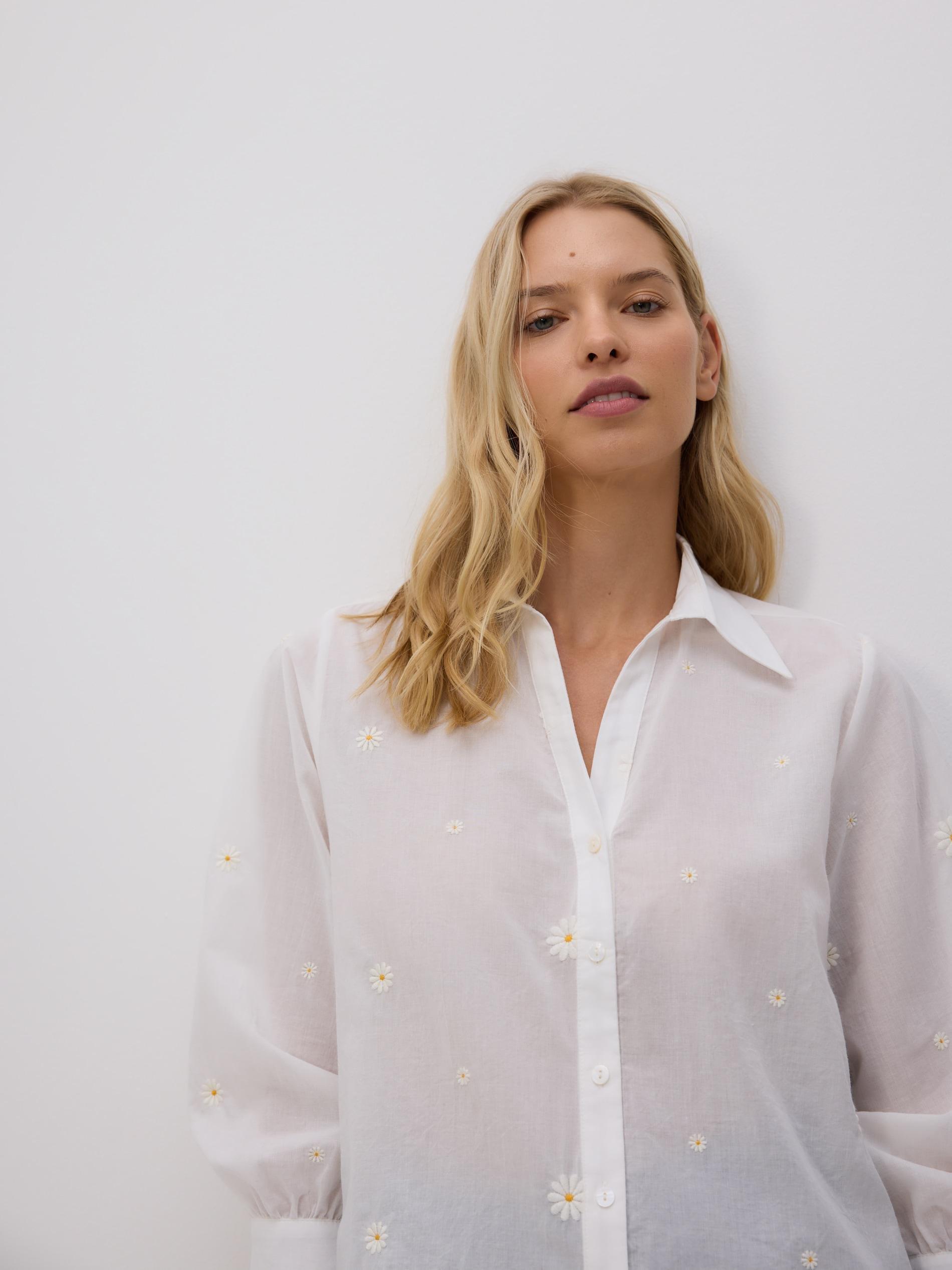 WHITE Shirt with embroidered pattern, White, medium