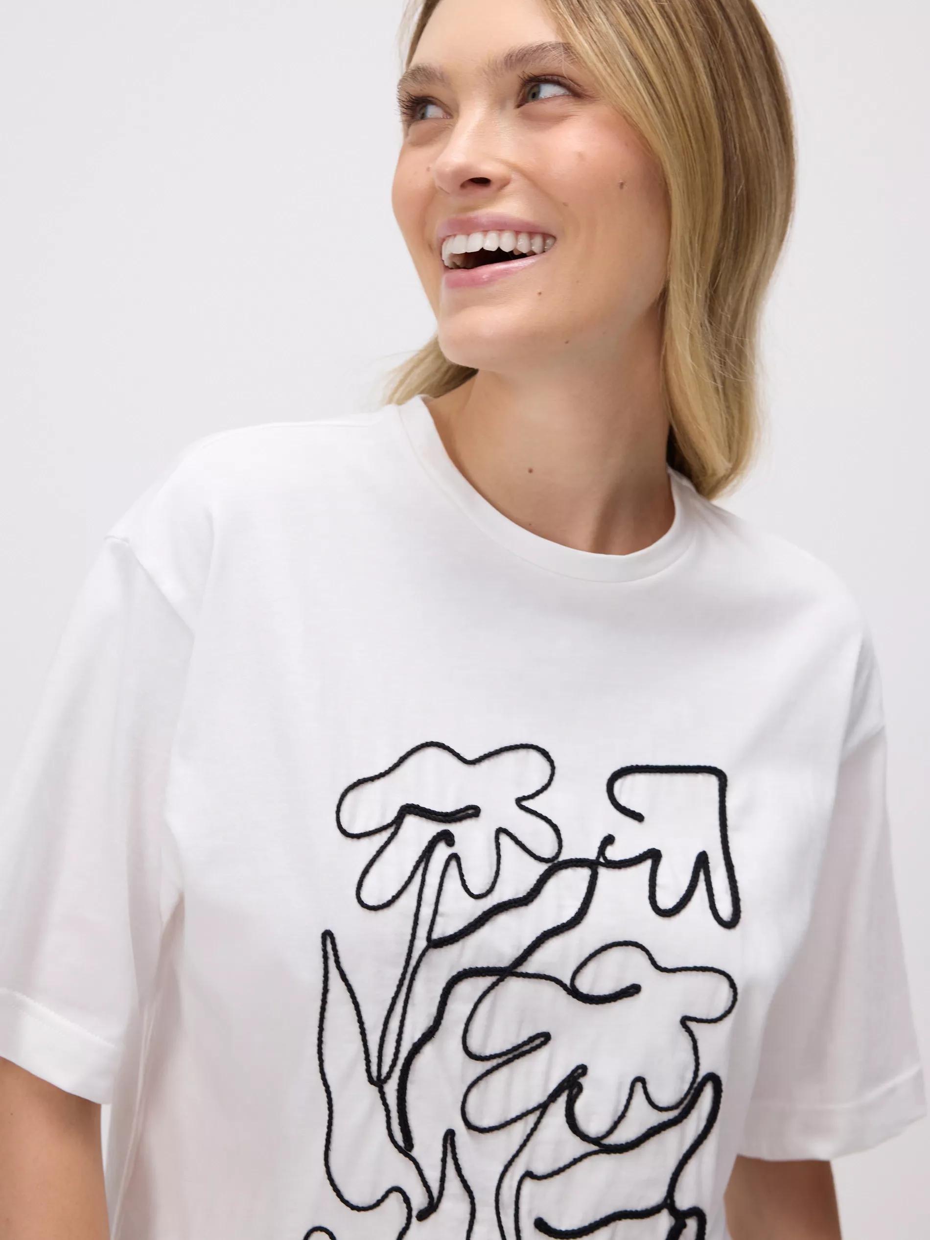 White T-Shirt With Embroidery Detailing, , large image number 0