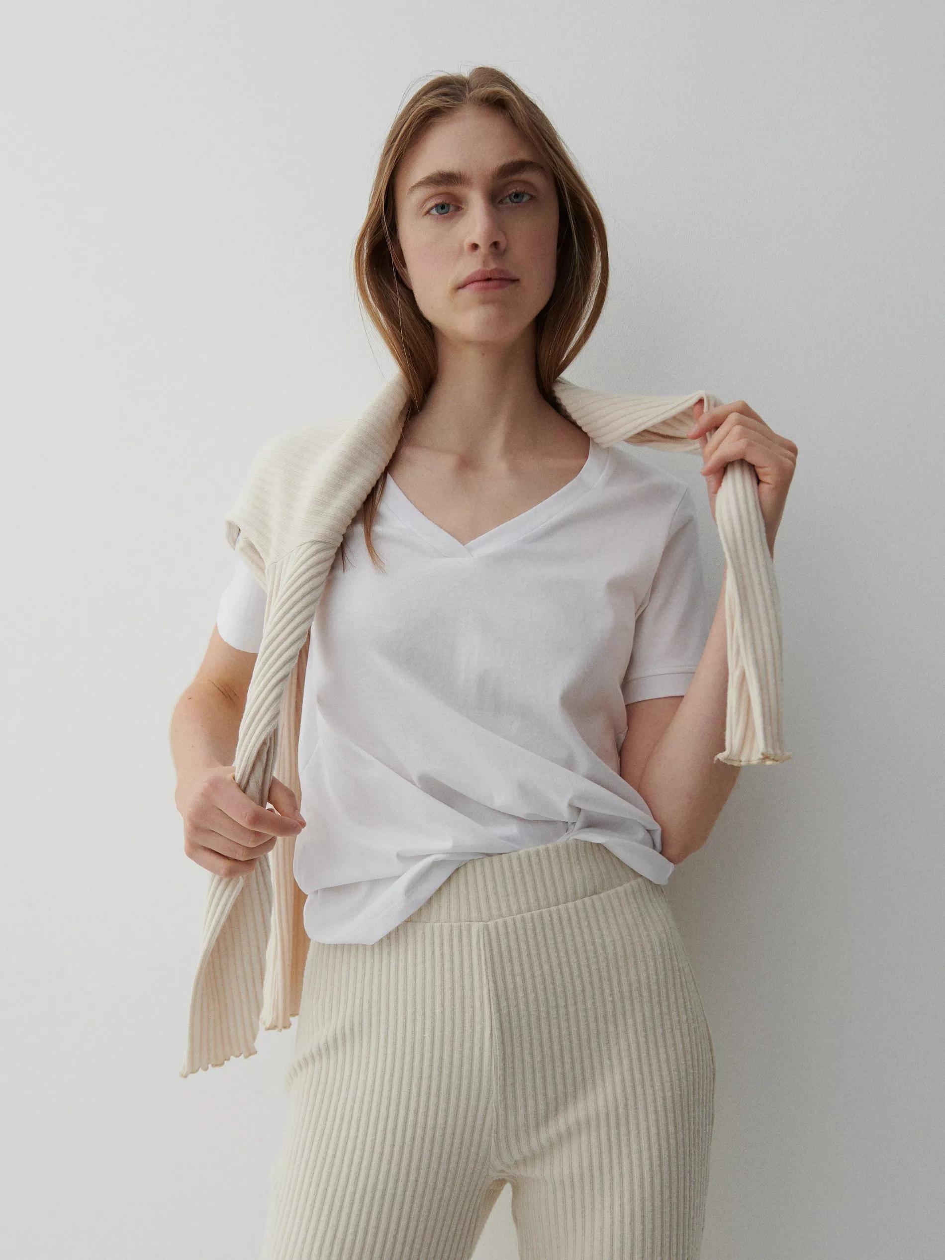 White Plain V-Neck T-Shirt, Women, , large image number 0