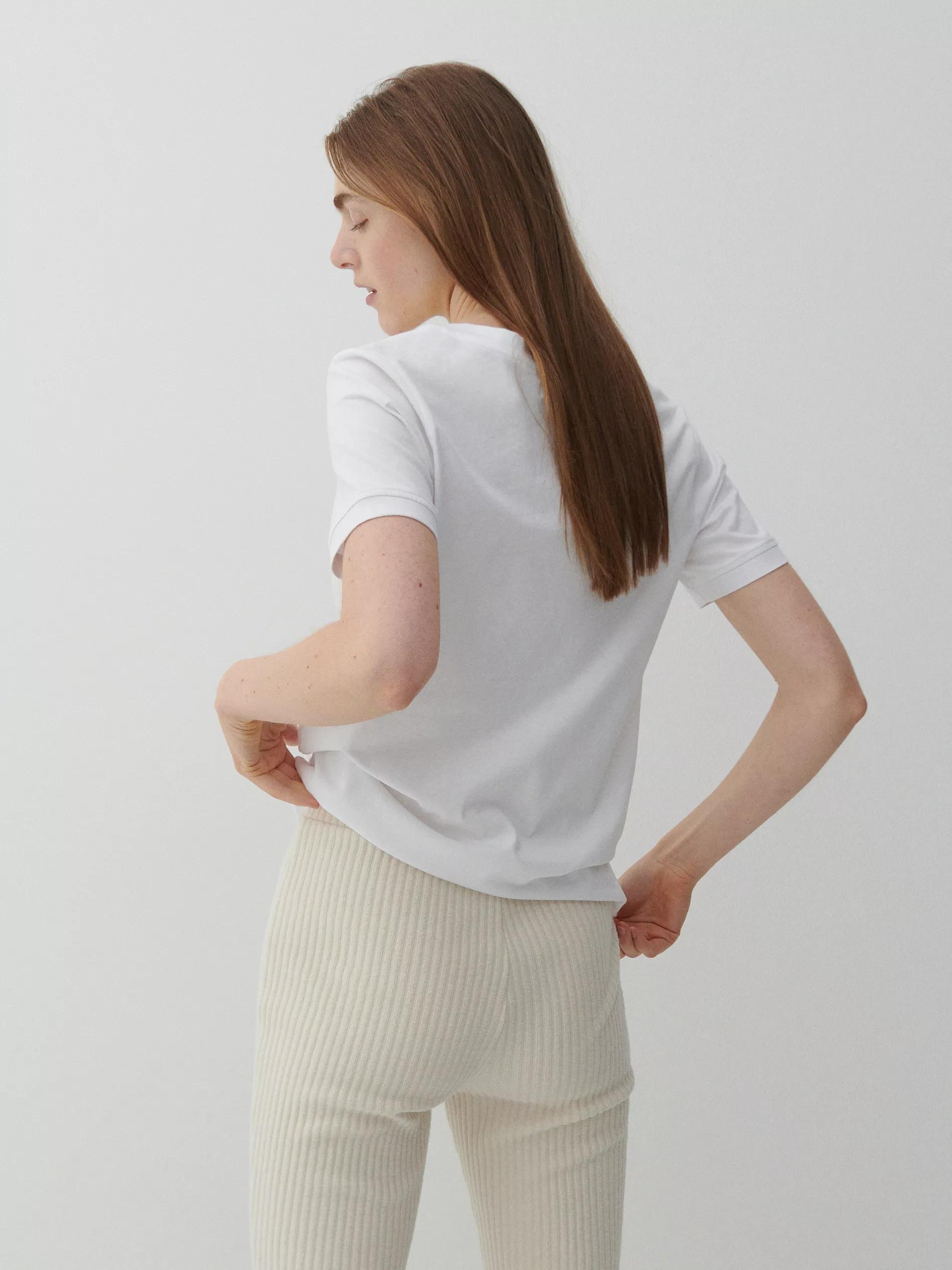 White Plain V-Neck T-Shirt, Women, , large image number 2