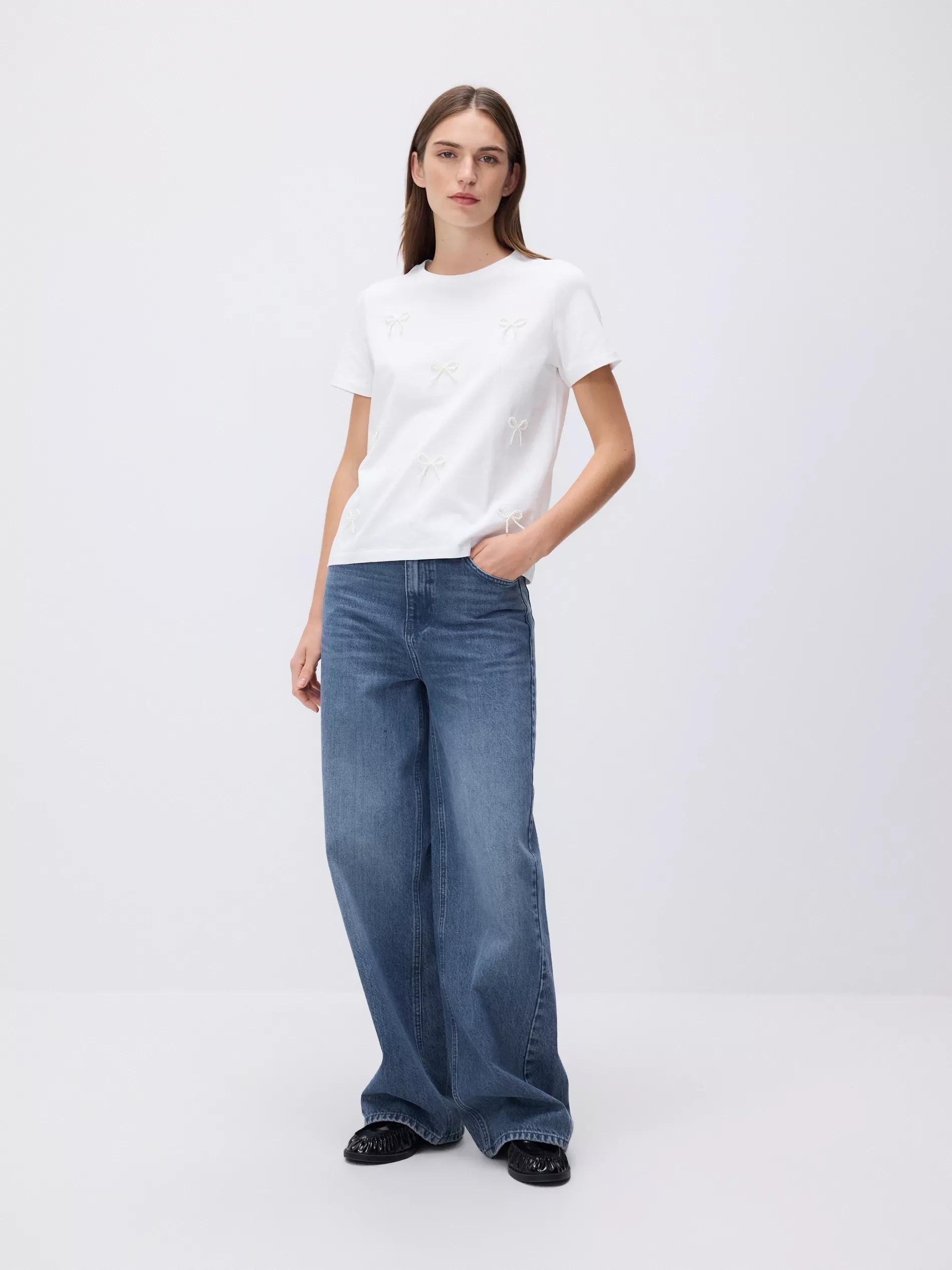 White T-Shirt With Bows, White, large image number 3