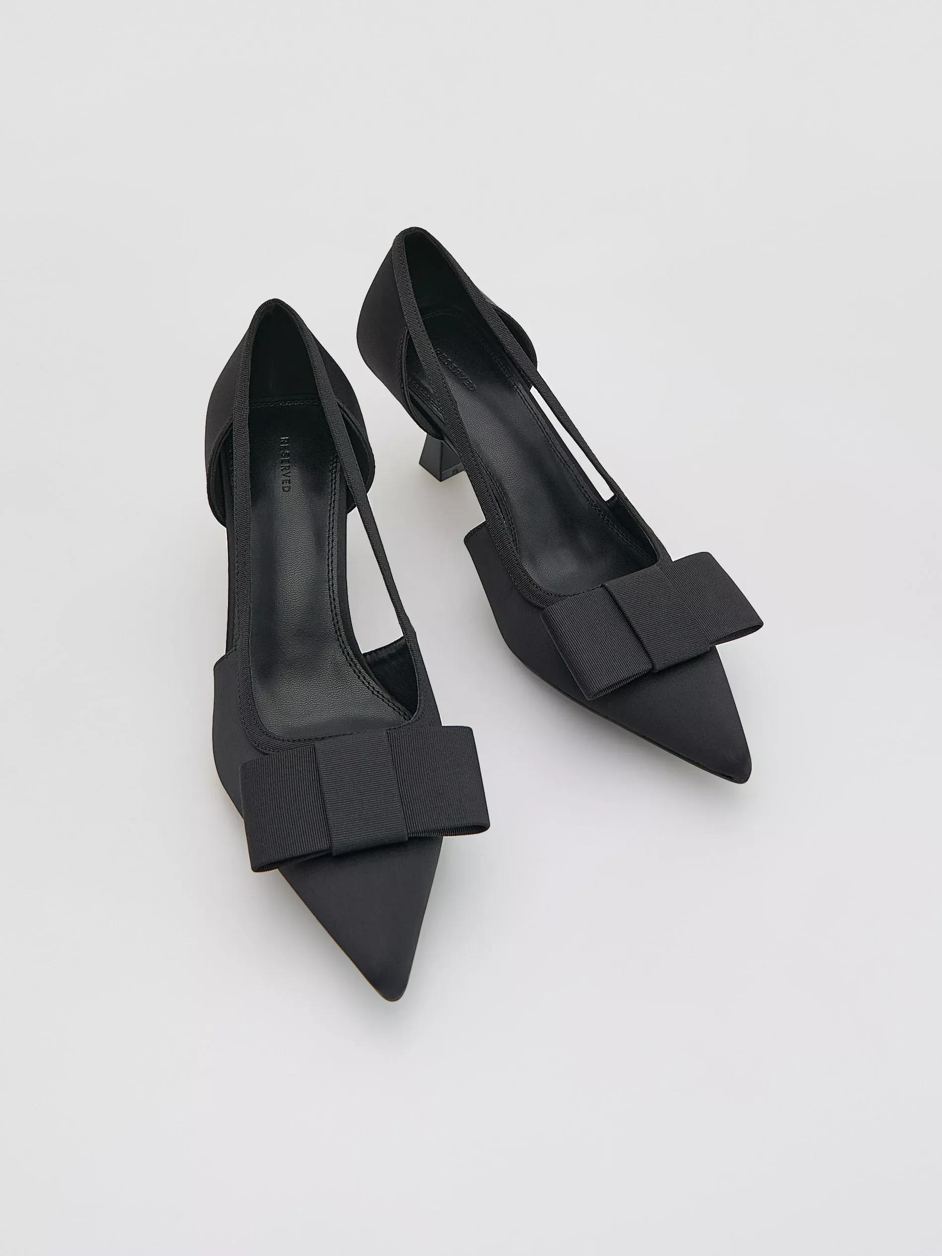 BLACK Pumps with bow detail, , large image number 1