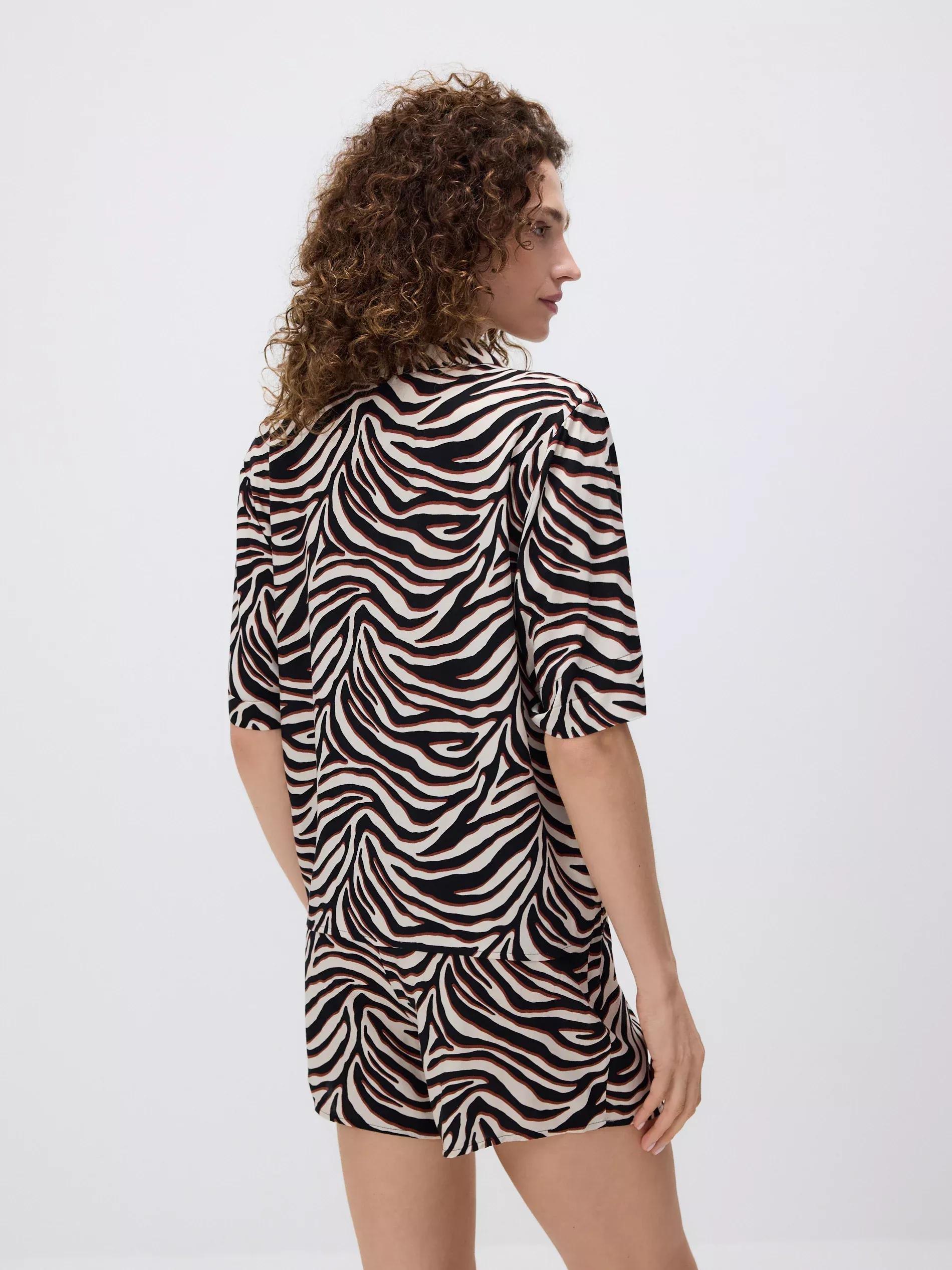 Black Two Piece Pyjama Set With Animal Print, Black, large image number 4