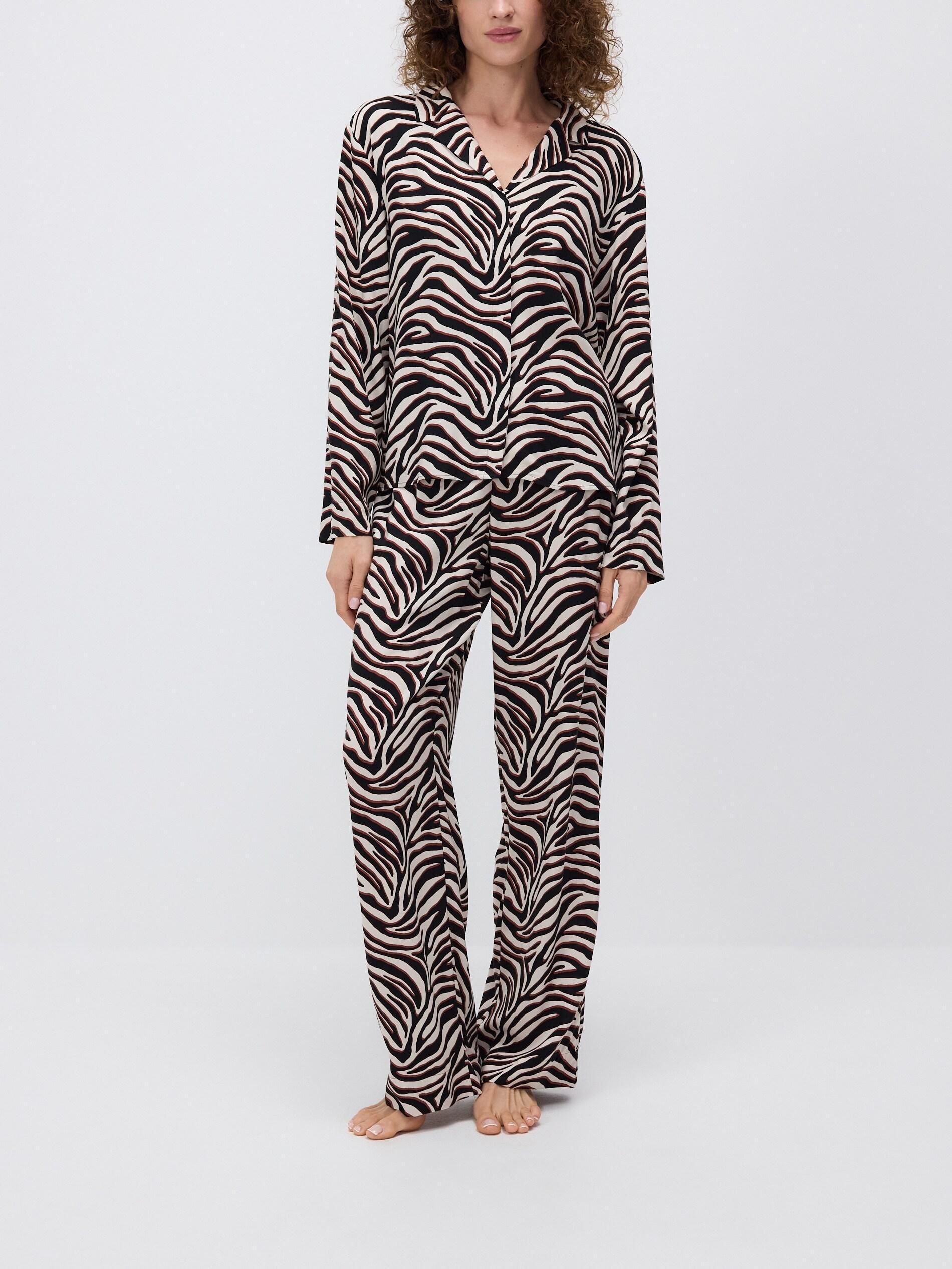 Black Two Piece Pyjama Set With Animal Print, Black, large image number 2
