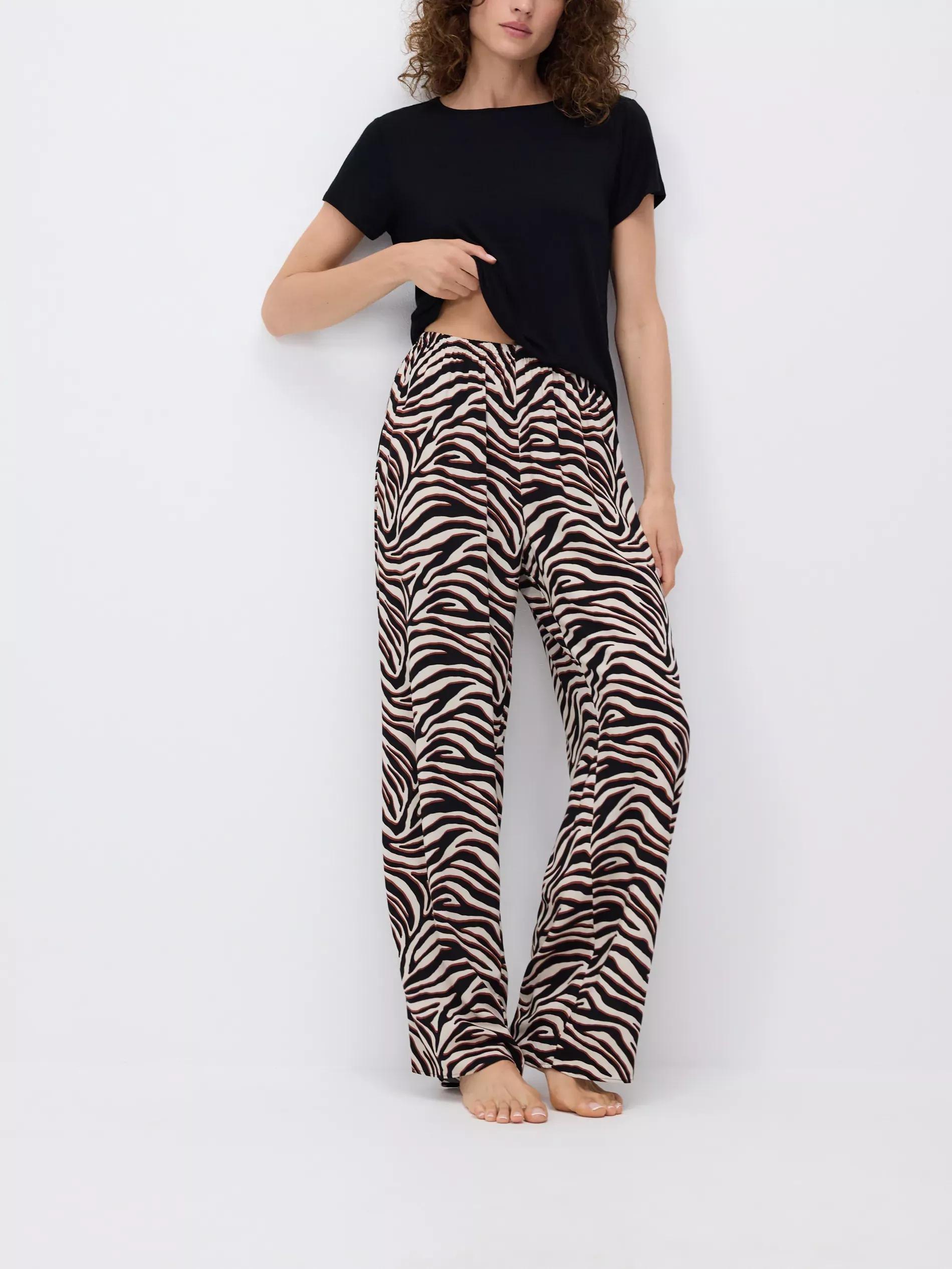Black Two Piece Pyjama Set With Animal Print, Black, large image number 0