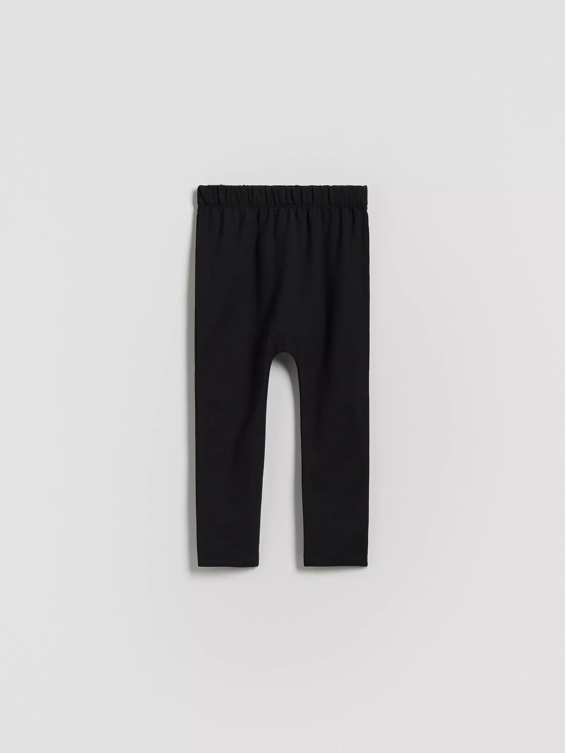 BLACK, Black, medium