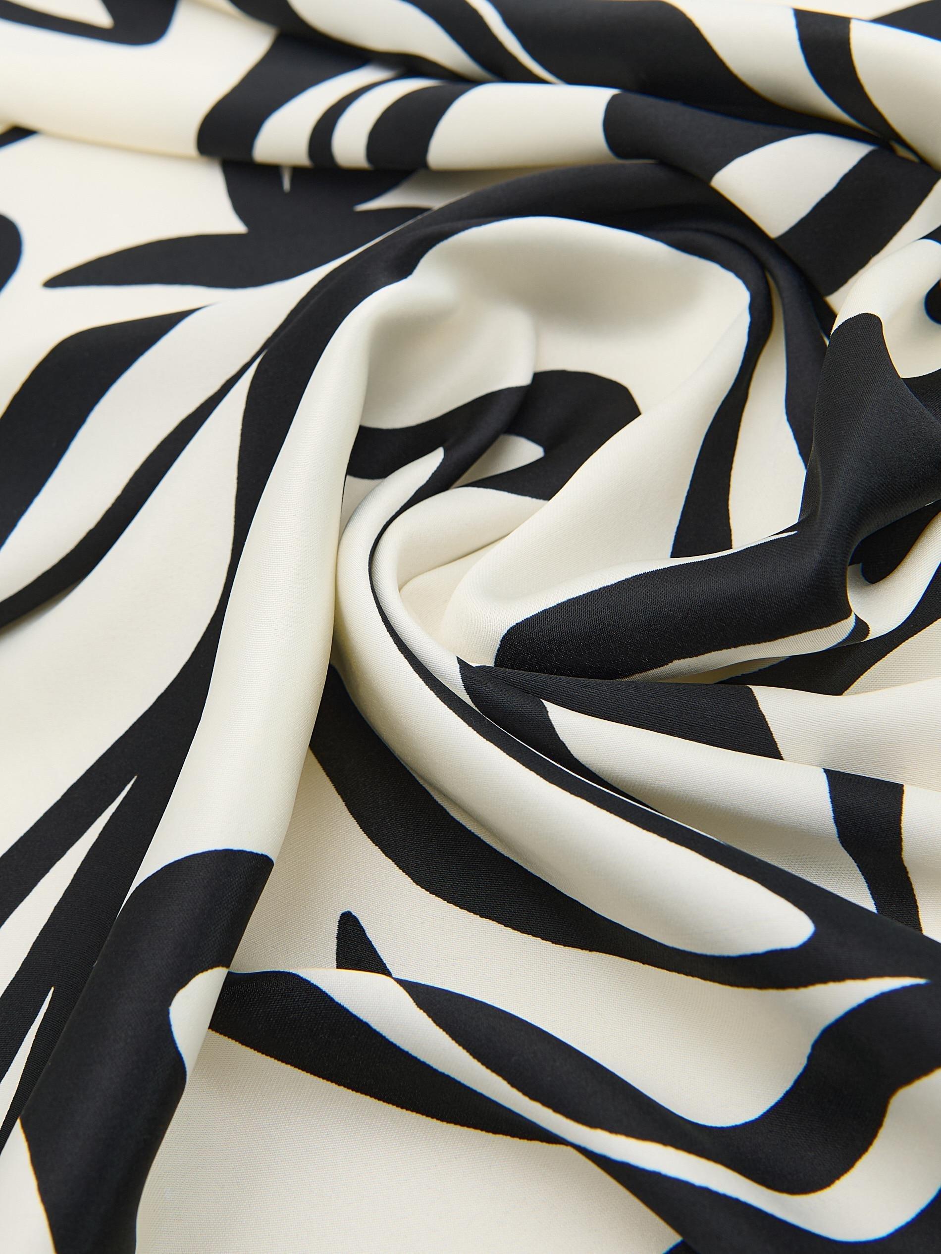 Black Patterned Scarf, Black, large image number 2