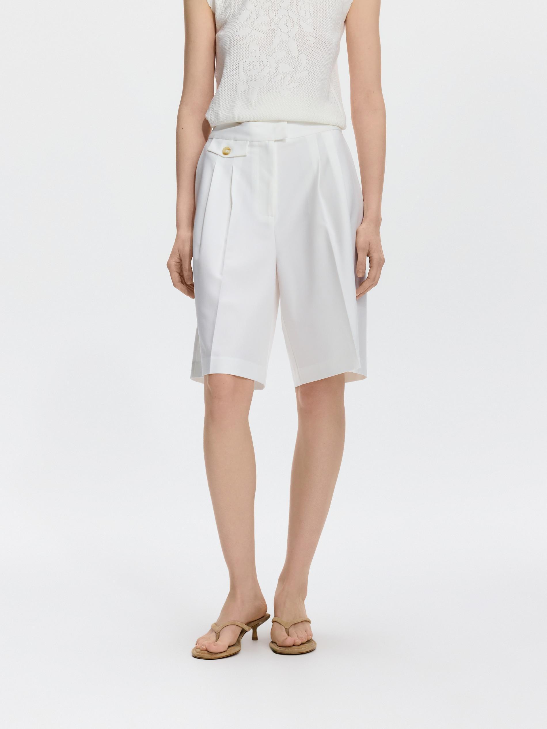 White Bermuda Shorts With Pleats, White, large image number 0